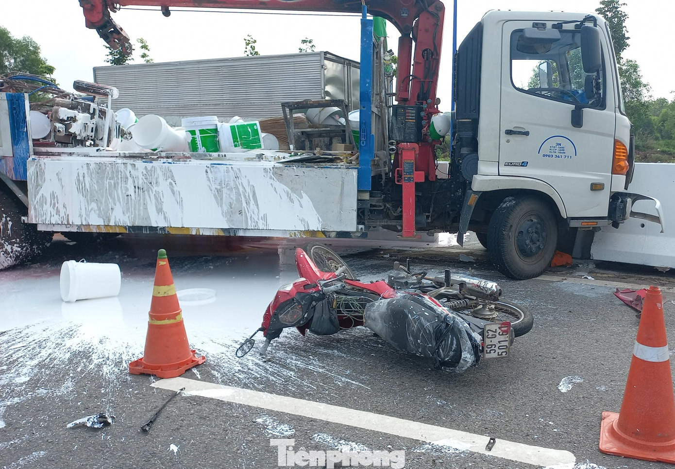 Vụ tai nạn làm 1 người tử vong, 4 người bị thương