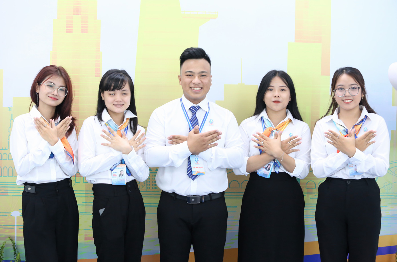 Đại hội đại biểu Hội SVVN TPHCM lần thứ VII, nhiệm kỳ 2023 – 2028 diễn ra trong hai ngày 4 và 5/11 tại Khu đô thị Đại học quốc gia TPHCM, với sự tham dự của 459 đại biểu chính thức, đại diện cho hơn 600.000 hội viên, sinh viên trên toàn thành phố.