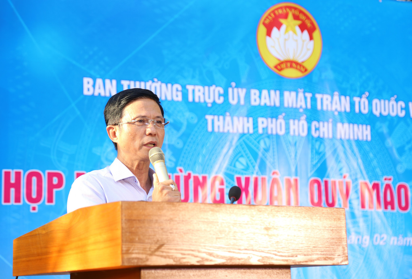 Ông Lê Văn Thu thông tin tại buổi họp mặt. Ảnh: Ngô Tùng Ông Lê Văn Thu thông tin tại buổi họp mặt. Ảnh: Ngô Tùng