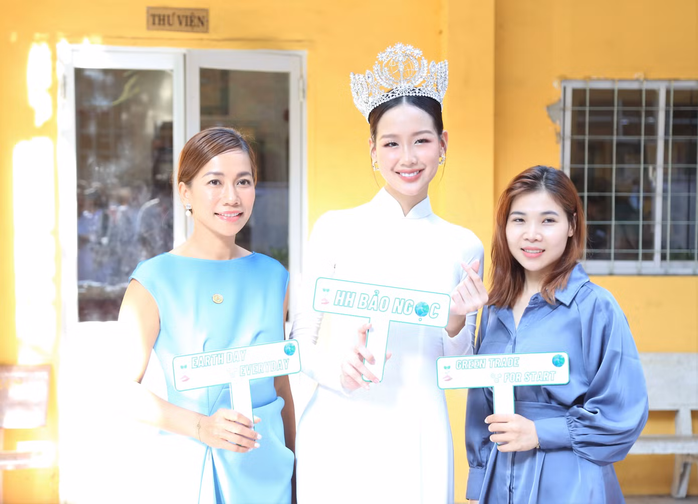 Nàng hậu cũng cho biết, sắp tới cô sẽ tiếp nối hành trình này tại một số điểm trường đại học với việc triển khai nhiều hình thức, mô hình sống xanh khác nhau để lan tỏa nhiều hơn, gia tăng nhận thức của mọi người về môi trường ở Việt Nam. Ngay trước khi thử sức với Hoa hậu Việt Nam 2020, Bảo Ngọc đã quan tâm đến lĩnh vực môi trường khi cùng bạn học thực hiện một dự án ý nghĩa ngay tại chợ nổi Cái Răng quê hương mình. Trưởng thành qua các sân chơi nhan sắc, người đẹp có cơ hội triển khai nhiều dự án, hành động thiết thực cho cộng đồng.