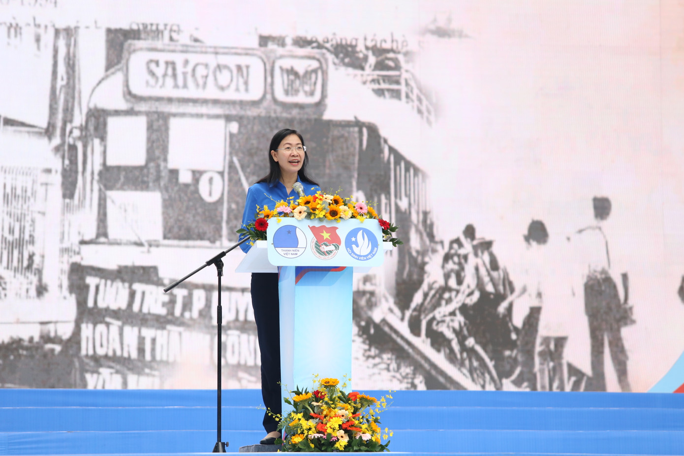 Bí thư Thành Đoàn TPHCM Phan Thị Thanh Phương phát biểu khởi động các hoạt động hè thành phố.