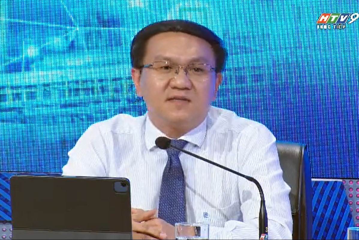 Giám đốc Sở TT&TT TPHCM Lâm Đình Thắng trao đổi tại chương trình. Ảnh chụp màn hình. Giám đốc Sở TT&TT TPHCM Lâm Đình Thắng trao đổi tại chương trình. Ảnh chụp màn hình.