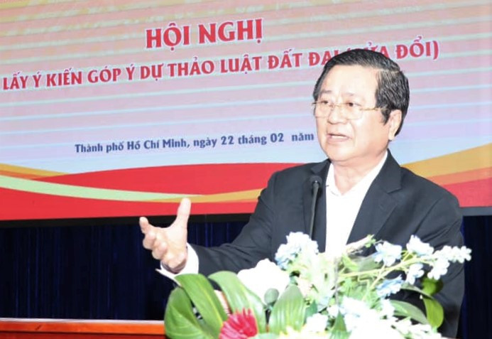 Luật sư Nguyễn Văn Hậu nêu ý kiến.