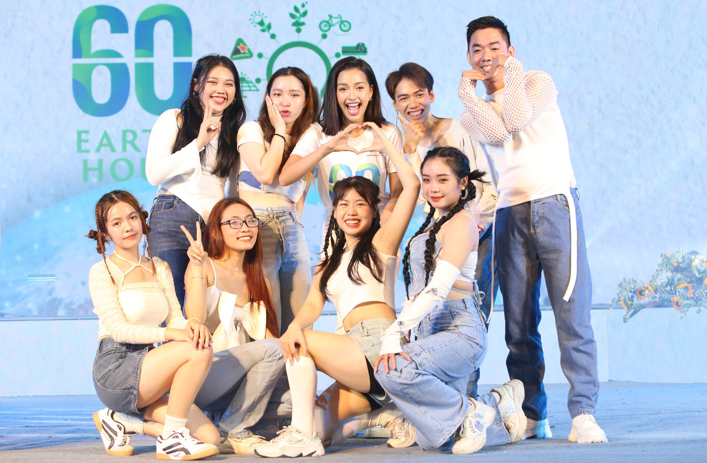 Lễ hội cũng thu hút sự tham gia của các hoa hậu đồng hành trong các hoạt động cộng đồng ý nghĩa.