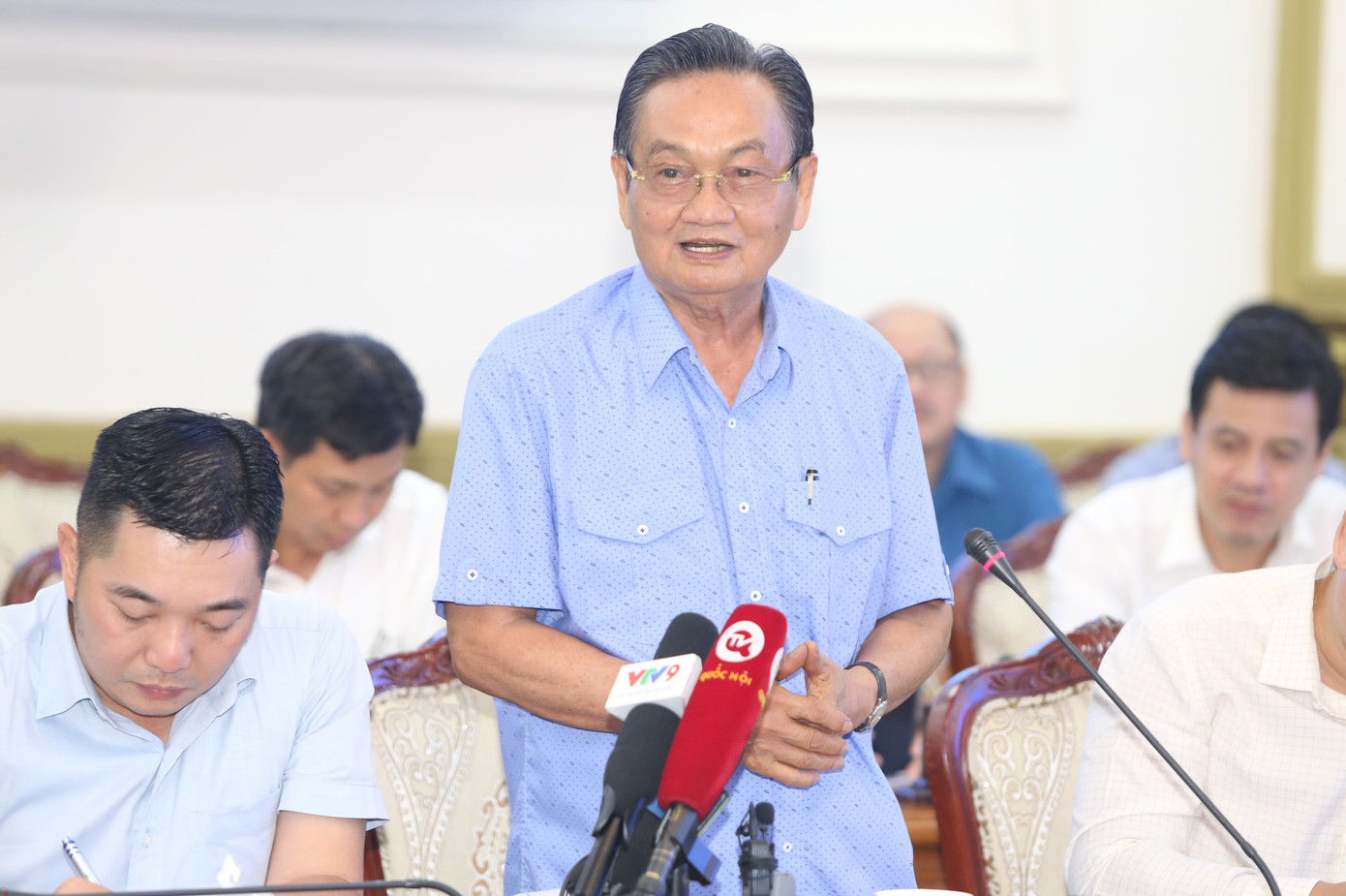 TS. Trần Du Lịch trao đổi tại cuộc họp. Ảnh: Ngô Tùng. TS. Trần Du Lịch trao đổi tại cuộc họp. Ảnh: Ngô Tùng.