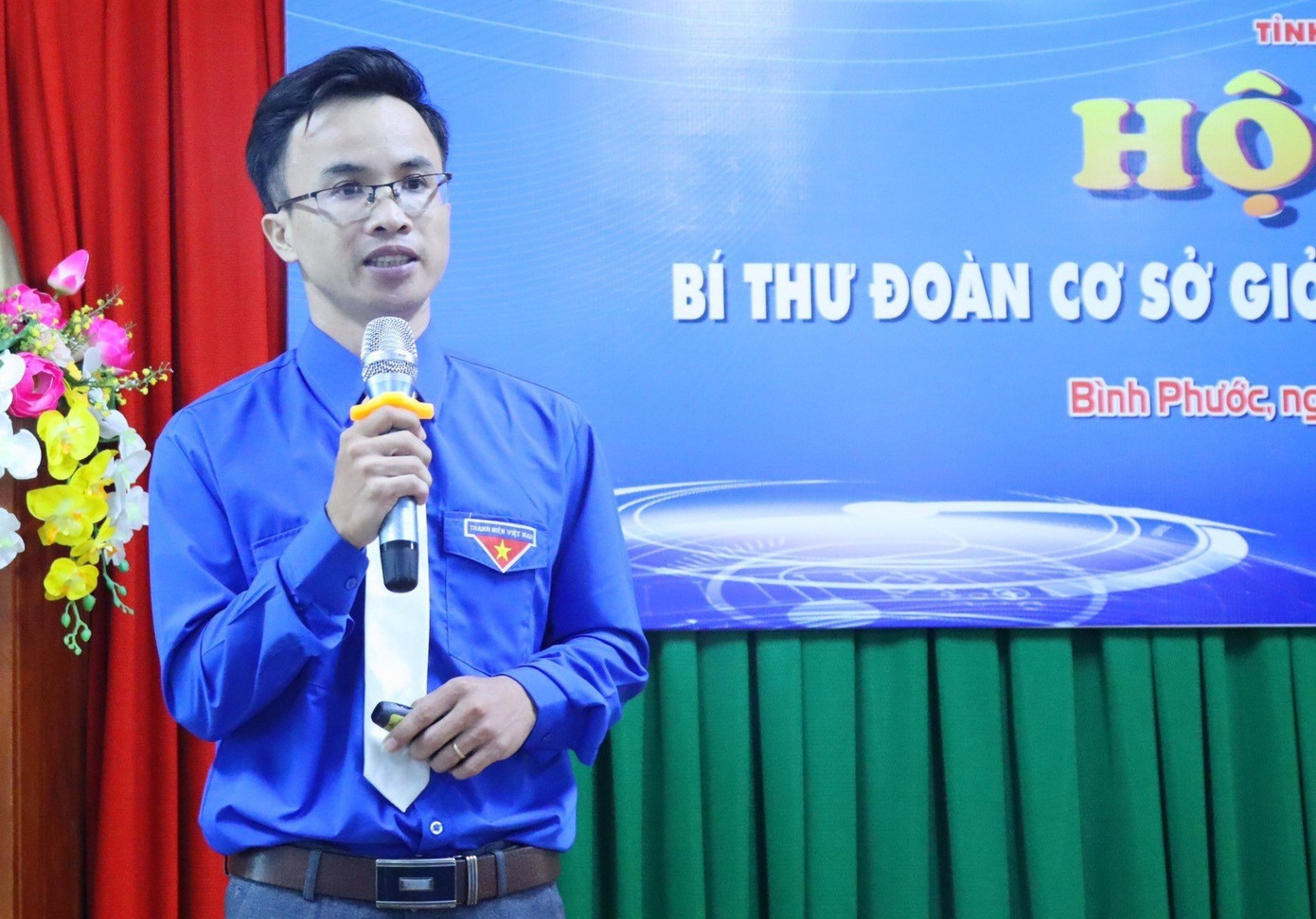 Các thí sinh tranh tài tại hội thi.