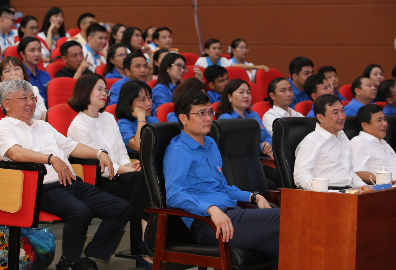 Bí thư thứ nhất Trung ương Đoàn Bùi Quang Huy và các đại biểu dự chương trình. Ảnh: Ngô Tùng Bí thư thứ nhất Trung ương Đoàn Bùi Quang Huy và các đại biểu dự chương trình. Ảnh: Ngô Tùng