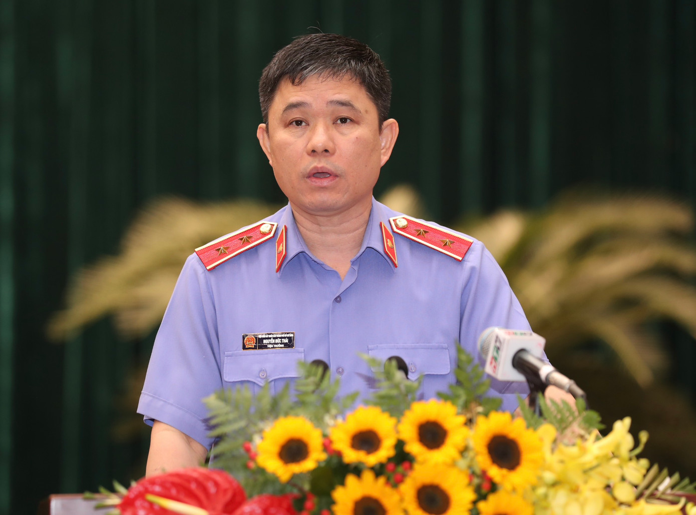 Viện trưởng Viện Kiểm sát nhân dân TPHCM Nguyễn Đức Thái thông tin tại kỳ họp. Ảnh: Duy Anh Viện trưởng Viện Kiểm sát nhân dân TPHCM Nguyễn Đức Thái thông tin tại kỳ họp. Ảnh: Duy Anh