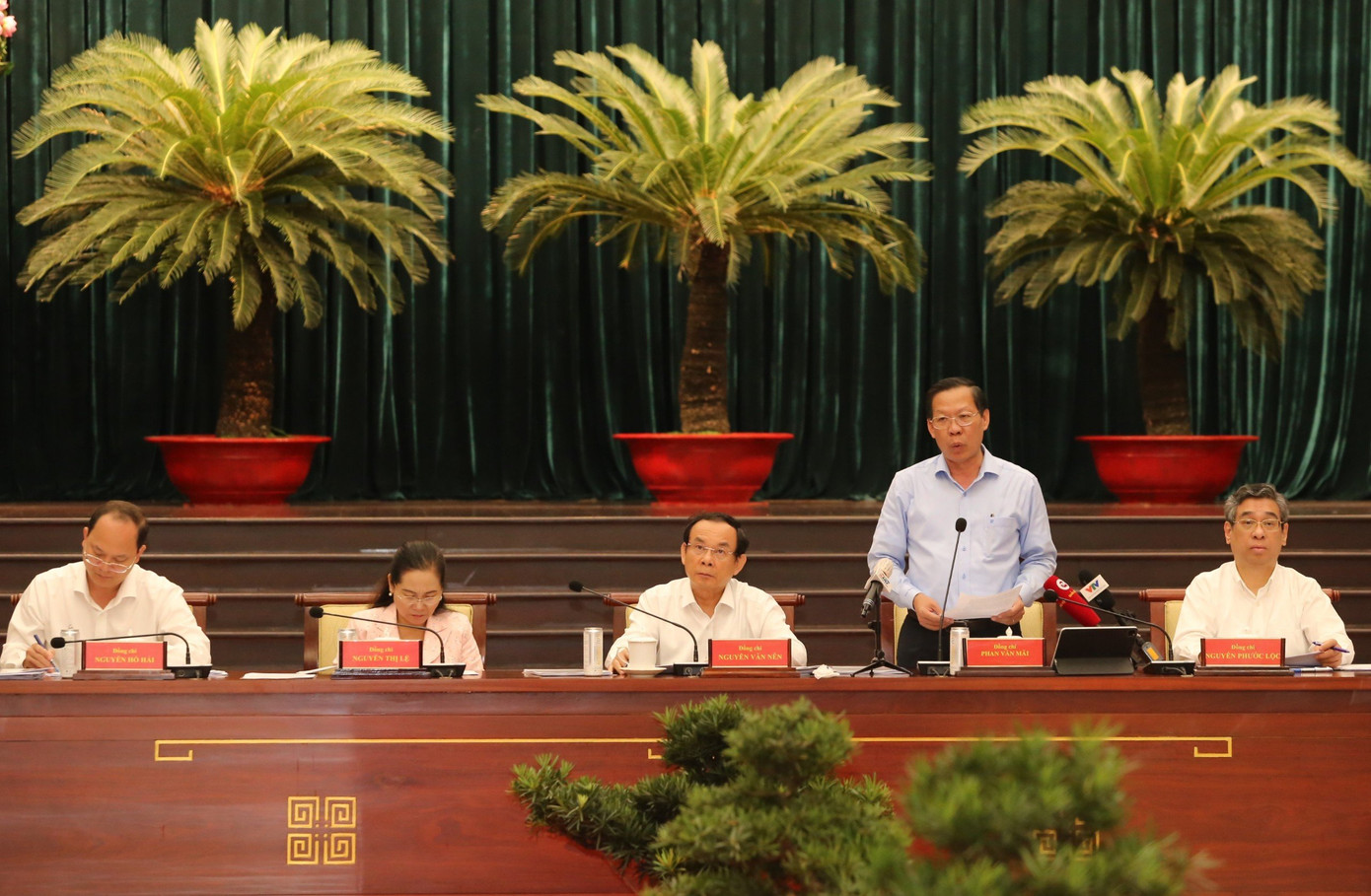 Thường trực Thành uỷ TPHCM điều hành cuộc họp Thành uỷ mới đây. Ảnh: Ngô Tùng Thường trực Thành uỷ TPHCM điều hành cuộc họp Thành uỷ mới đây. Ảnh: Ngô Tùng