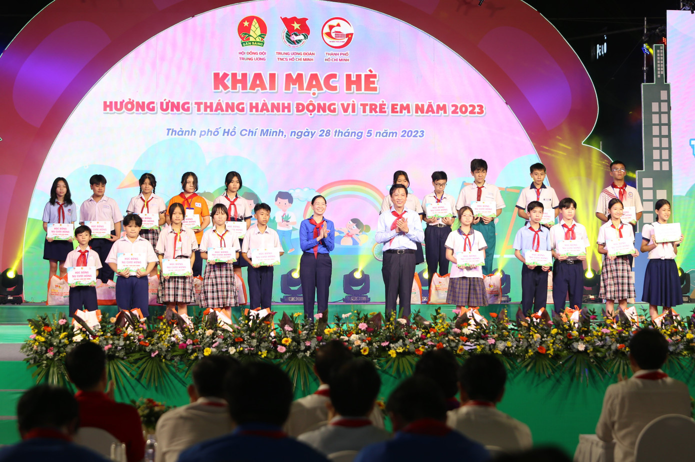 Tổng giá trị các nguồn lực trao tặng trong khuôn khổ chương trình Khai mạc hè, hưởng ứng Tháng hành động vì trẻ em năm 2023 là 27,4 tỷ đồng.