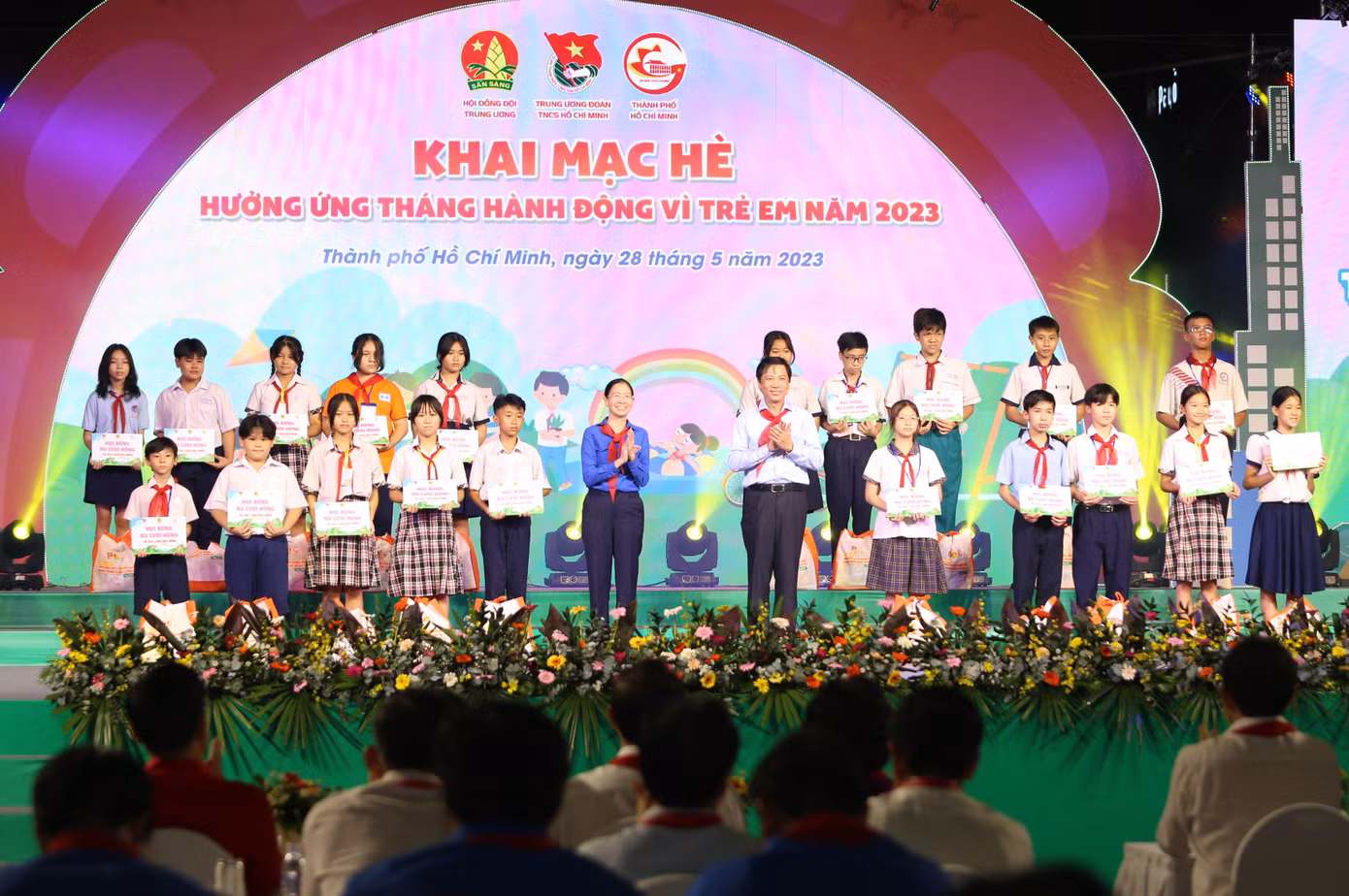 Tổng giá trị các nguồn lực trao tặng trong khuôn khổ chương trình Khai mạc hè, hưởng ứng Tháng hành động vì trẻ em năm 2023 là 27,4 tỷ đồng.