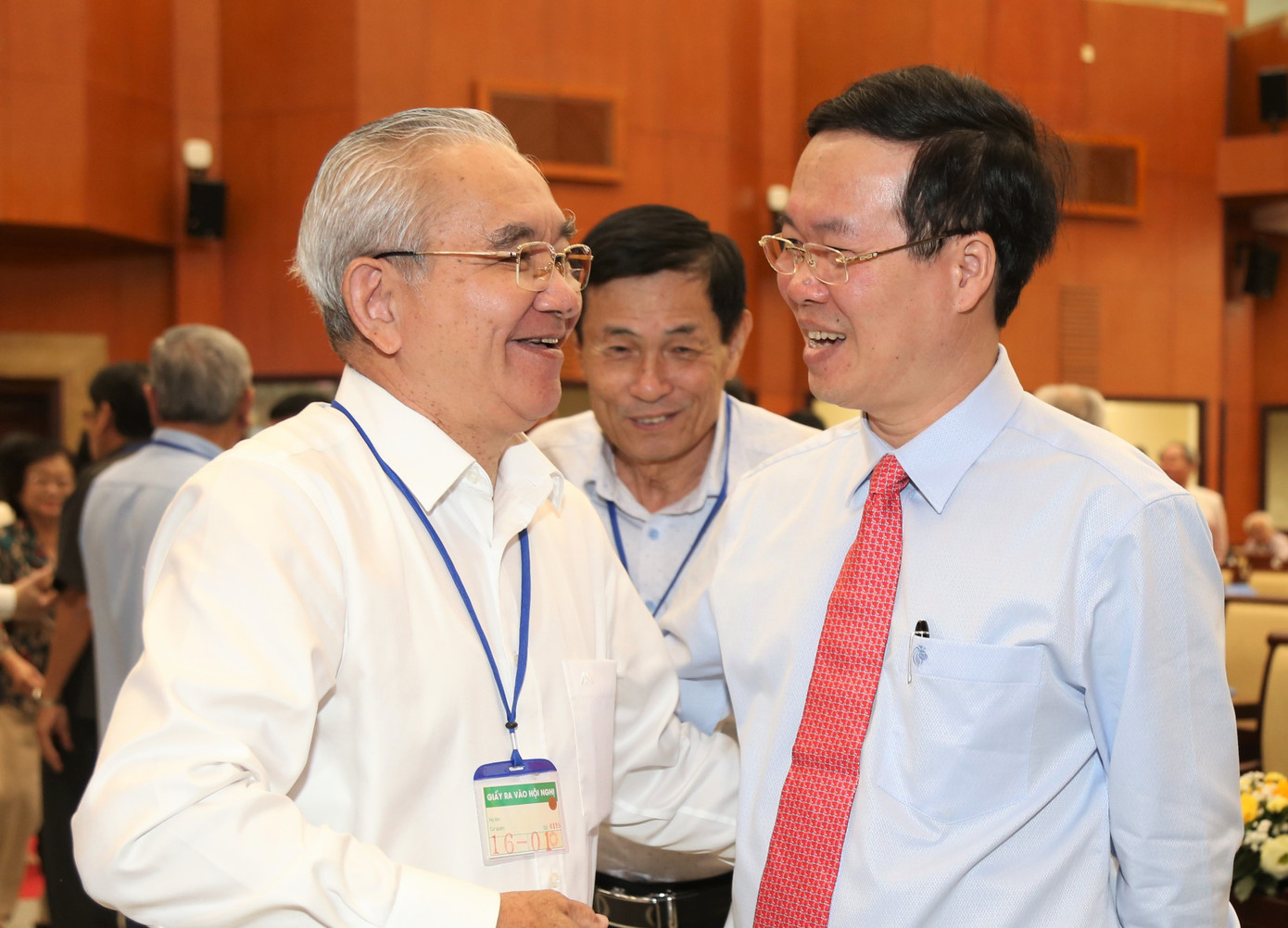 Ông Võ Văn Thưởng cùng các đại biểu tham dự hội nghị. Ảnh: Ngô Tùng Ông Võ Văn Thưởng cùng các đại biểu tham dự hội nghị. Ảnh: Ngô Tùng