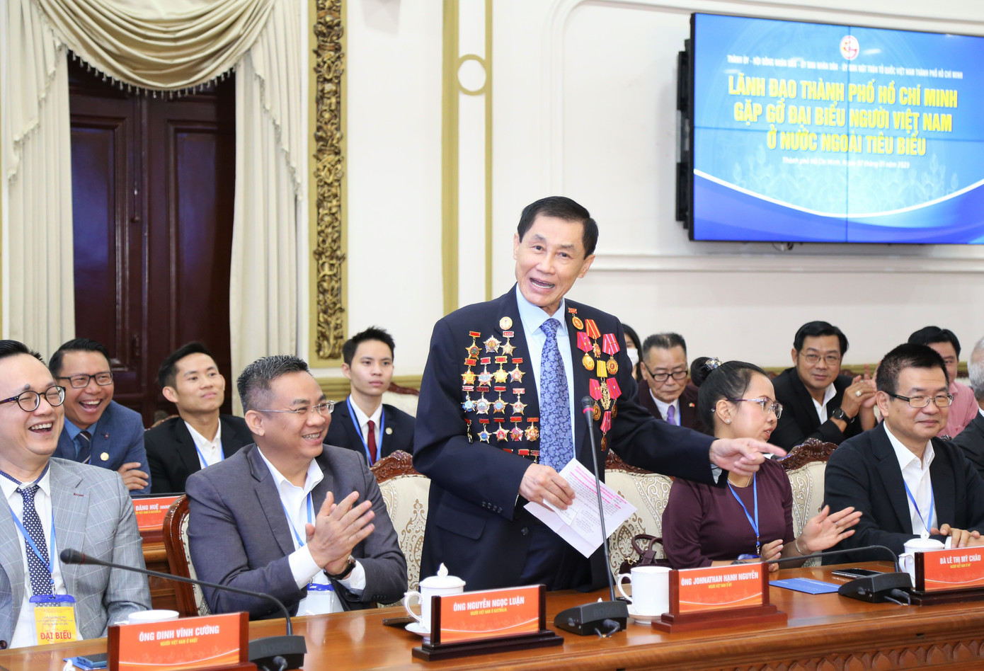 Doanh nhân Jonathan Hạnh Nguyễn mong muốn lãnh đạo Trung ương và TPHCM tạo điều kiện thuận lợi về quốc tịch, đầu tư.