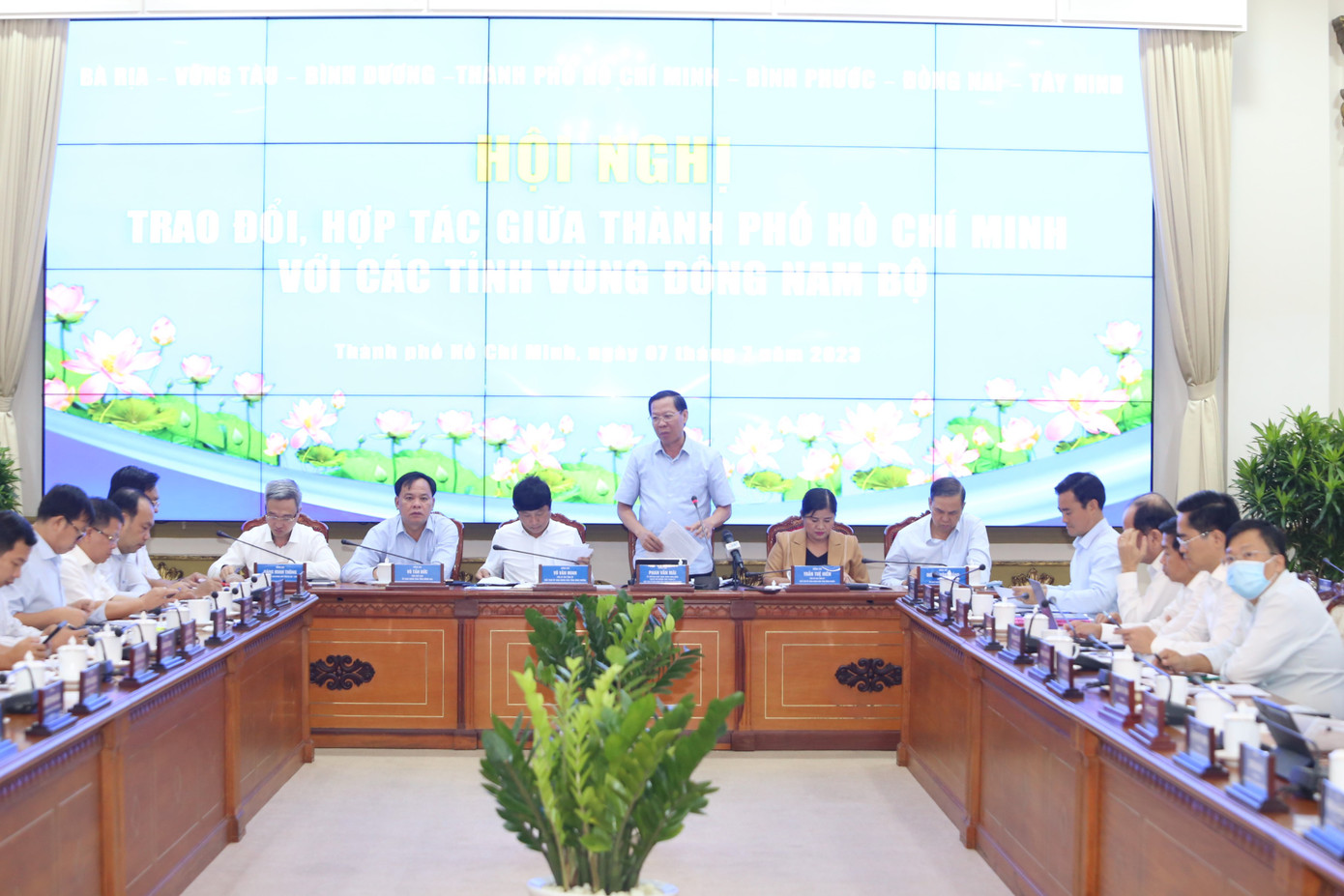 Quang cảnh buổi làm việc. (Ảnh: Ngô Tùng)