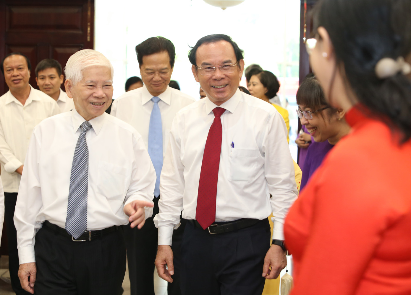 Các vị lãnh đạo, nguyên lãnh đạo Đảng, Nhà nước, TPHCM dự buổi họp mặt kỷ niệm. Ảnh: Ngô Tùng Các vị lãnh đạo, nguyên lãnh đạo Đảng, Nhà nước, TPHCM dự buổi họp mặt kỷ niệm. Ảnh: Ngô Tùng