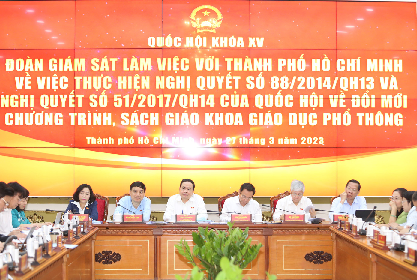 Phó Chủ tịch Thường trực Quốc hội Trần Thanh Mẫn cùng đoàn giám sát làm việc với TPHCM sáng 27/3. Ảnh: Ngô Tùng