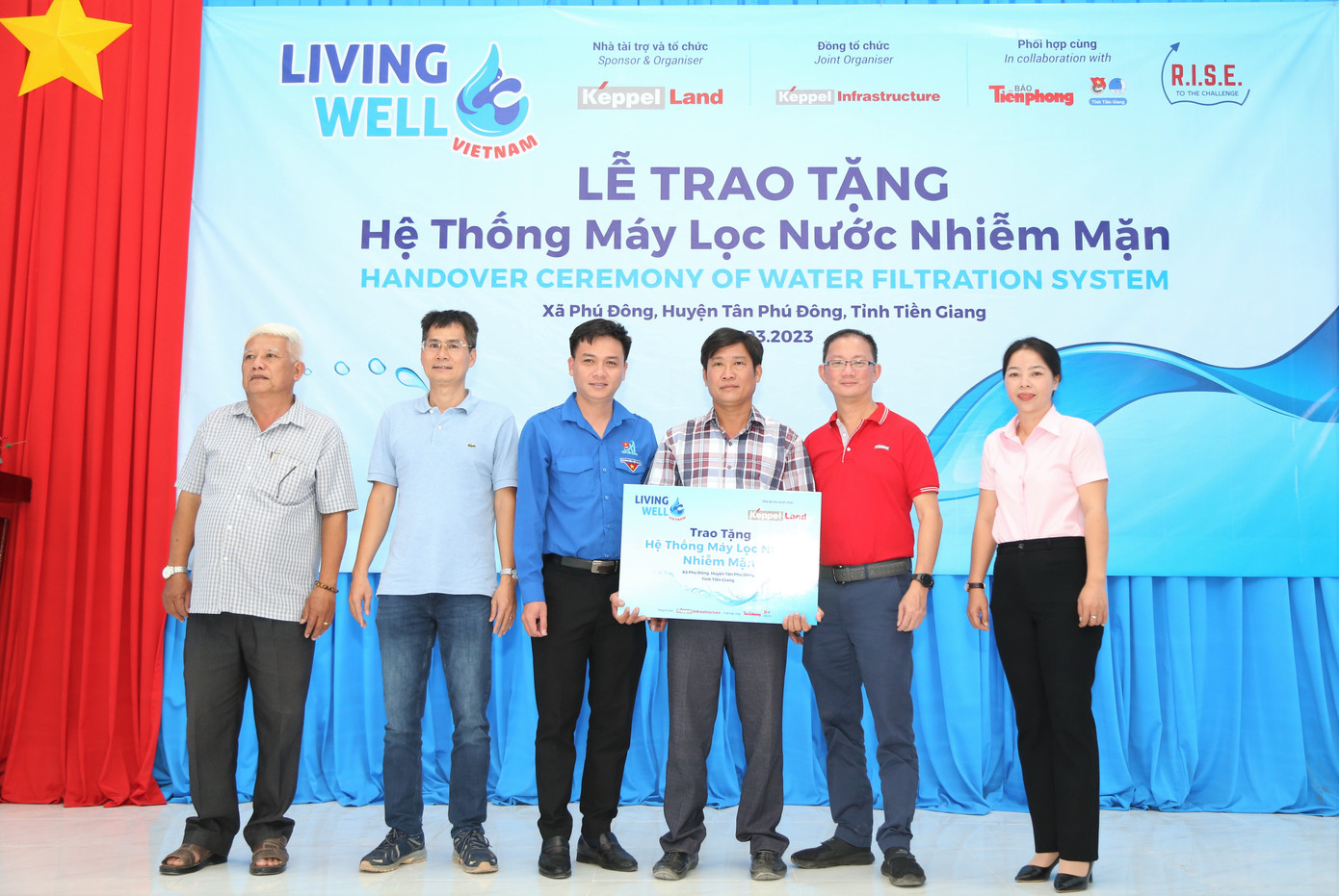 Có được hệ thống lọc nước quý giá này, ngoài được Keppel Land tài trợ, còn có sự đồng hành, kết nối và triển khai của báo Tiền Phong, Tỉnh Đoàn Tiền Giang, Huyện Đoàn Tân Phú Đông.