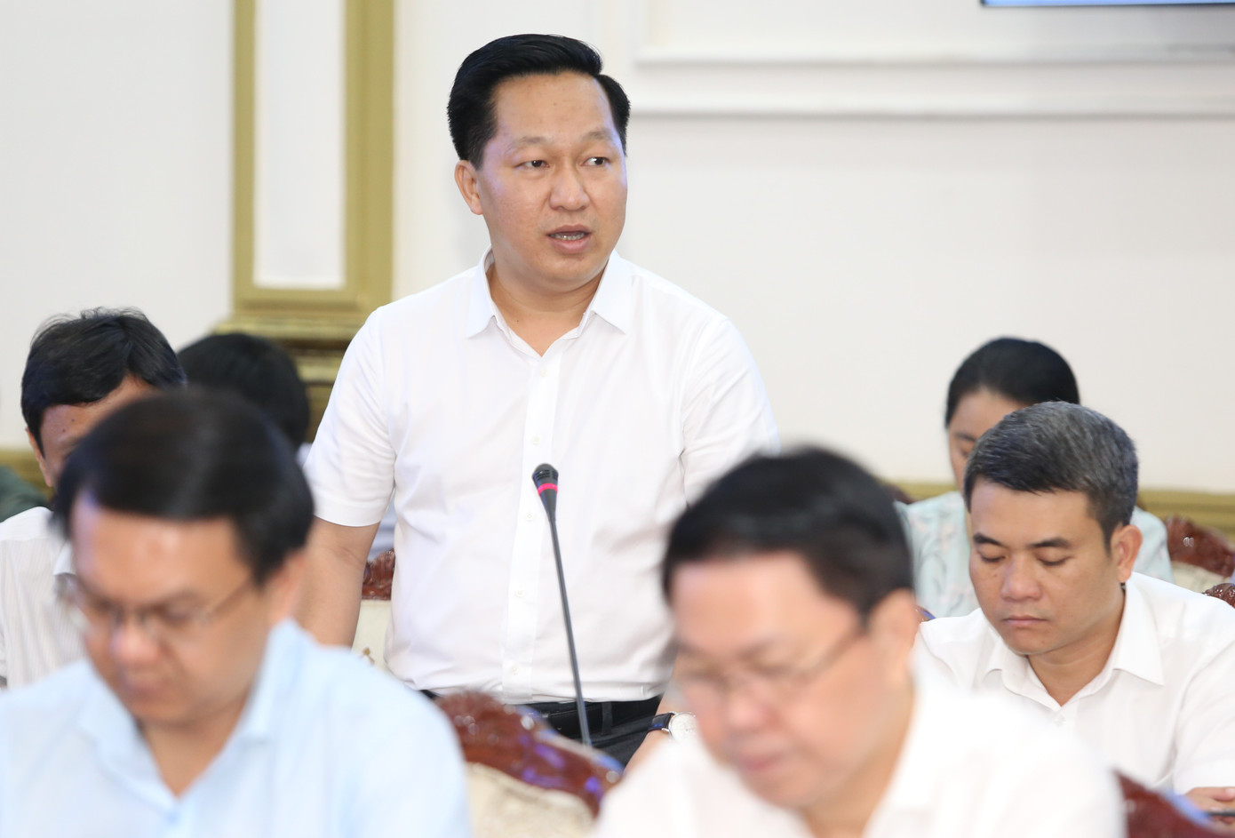 Lãnh đạo một số địa phương, đơn vị trao đổi tại hội nghị. Lãnh đạo một số địa phương, đơn vị trao đổi tại hội nghị.