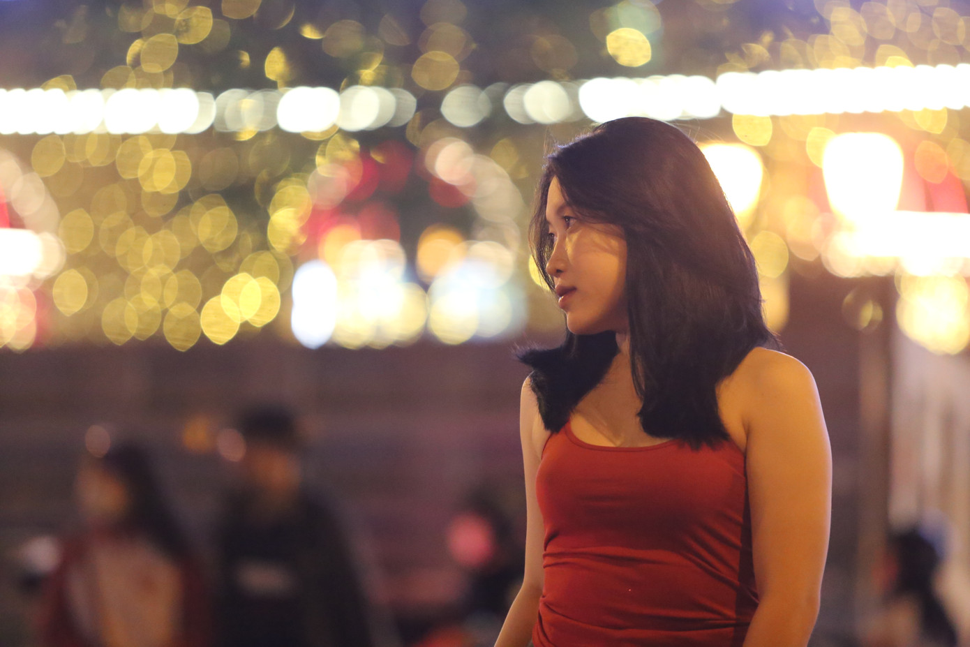 Bạn trẻ bên không gian huyền ảo, bắt mắt tại khu vực trung tâm TPHCM. Bạn trẻ bên không gian huyền ảo, bắt mắt tại khu vực trung tâm TPHCM.