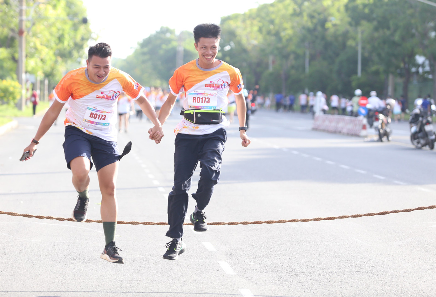 Cảm giác sảng khoái, hào hứng khi vượt qua thử thách nhỏ trên đường chạy. Cảm giác sảng khoái, hào hứng khi vượt qua thử thách nhỏ trên đường chạy.