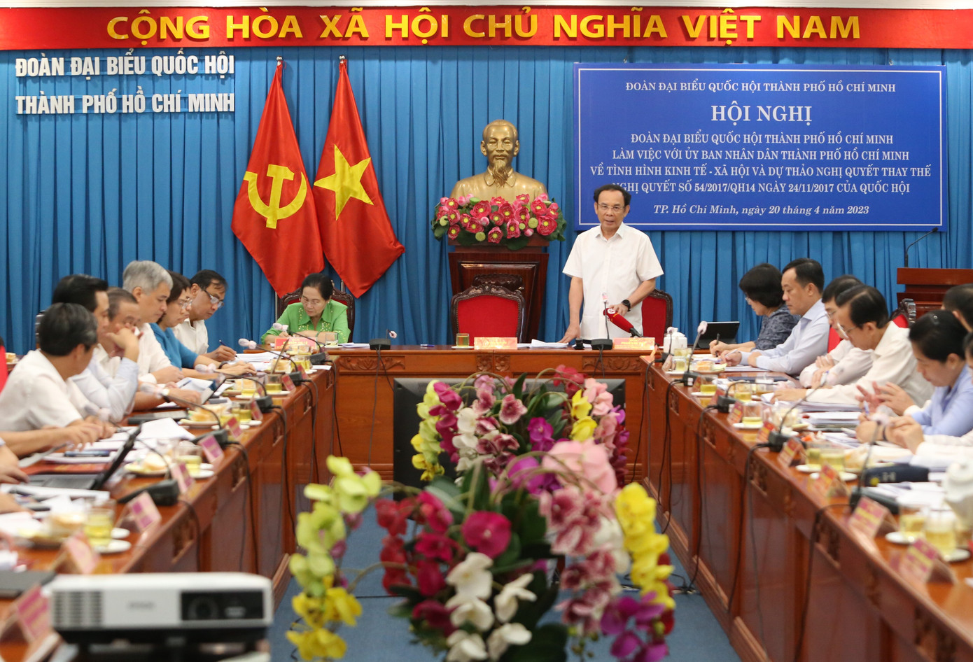 Quang cảnh buổi làm việc. (Ảnh: Ngô Tùng) Quang cảnh buổi làm việc. (Ảnh: Ngô Tùng)