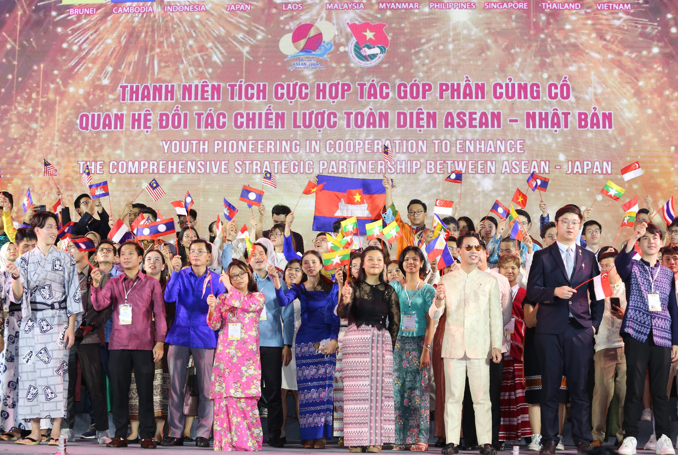 Bạn trẻ các nước hướng đến xây dựng cộng đồng ASEAN – Nhật Bản bền vững.