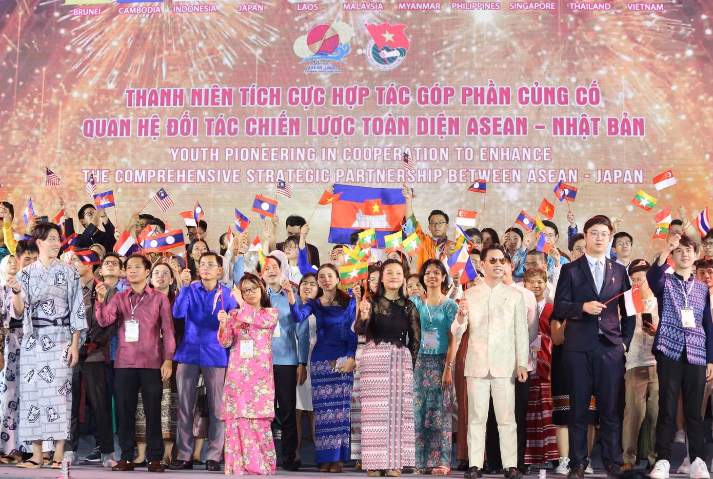 Bạn trẻ các nước hướng đến xây dựng cộng đồng ASEAN – Nhật Bản bền vững.