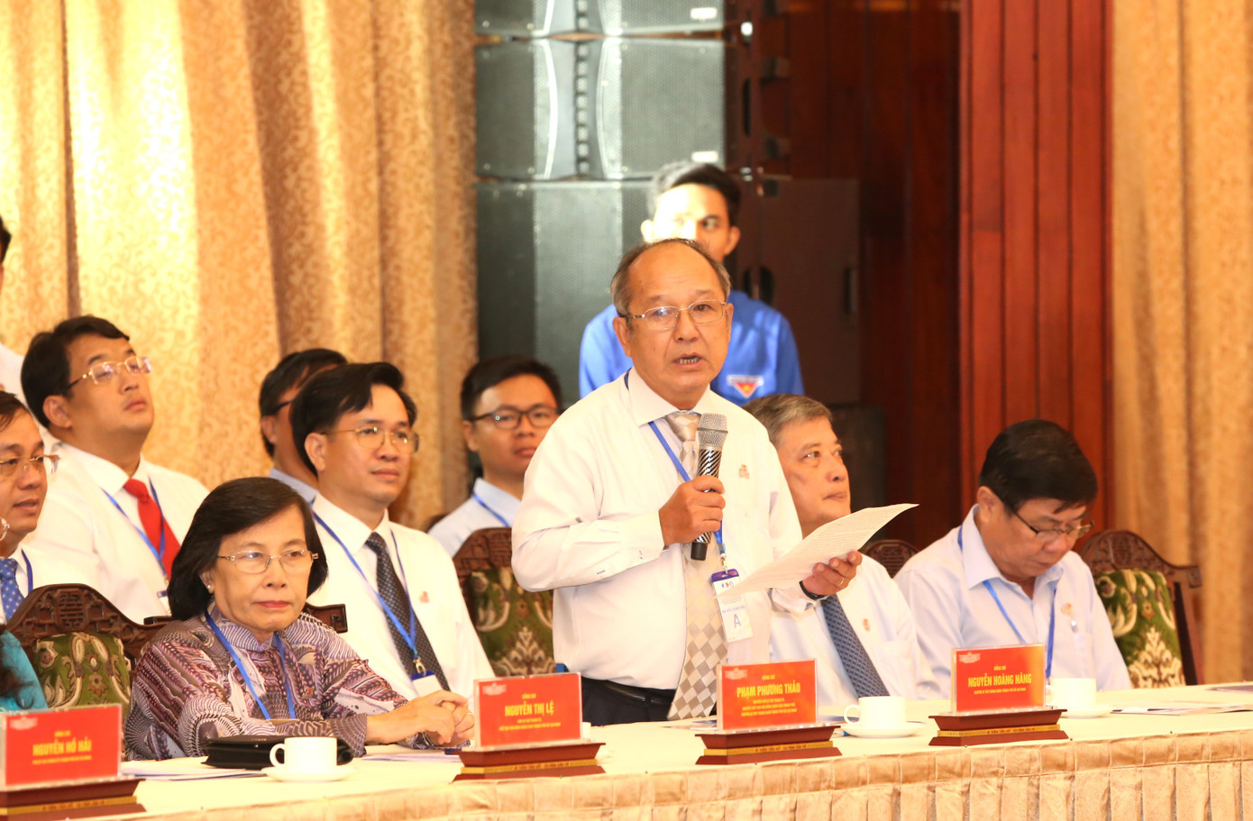 Ông Nguyễn Hoàng Năng chia sẻ kỷ niệm những ngày hoạt động tình nguyện. Ông Nguyễn Hoàng Năng chia sẻ kỷ niệm những ngày hoạt động tình nguyện.