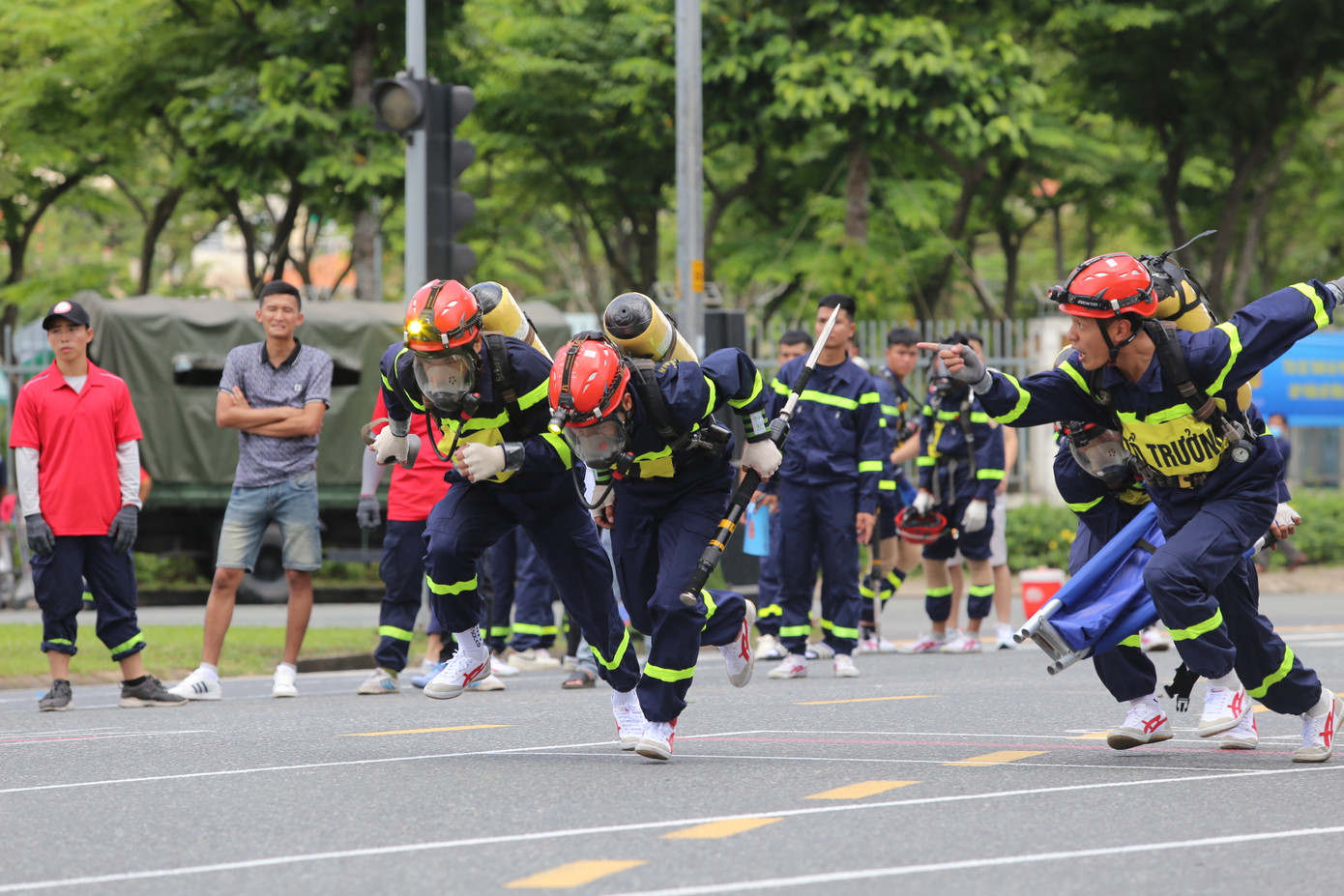 Trong khuôn khổ vòng Chung kết, 19 đội thi cùng tranh tài qua 4 môn thi: Bơi CNCH; CNCH trong môi trường nước; 100m vượt chướng ngại vật, CNCH; CNCH trong môi trường có khói, khí độc.