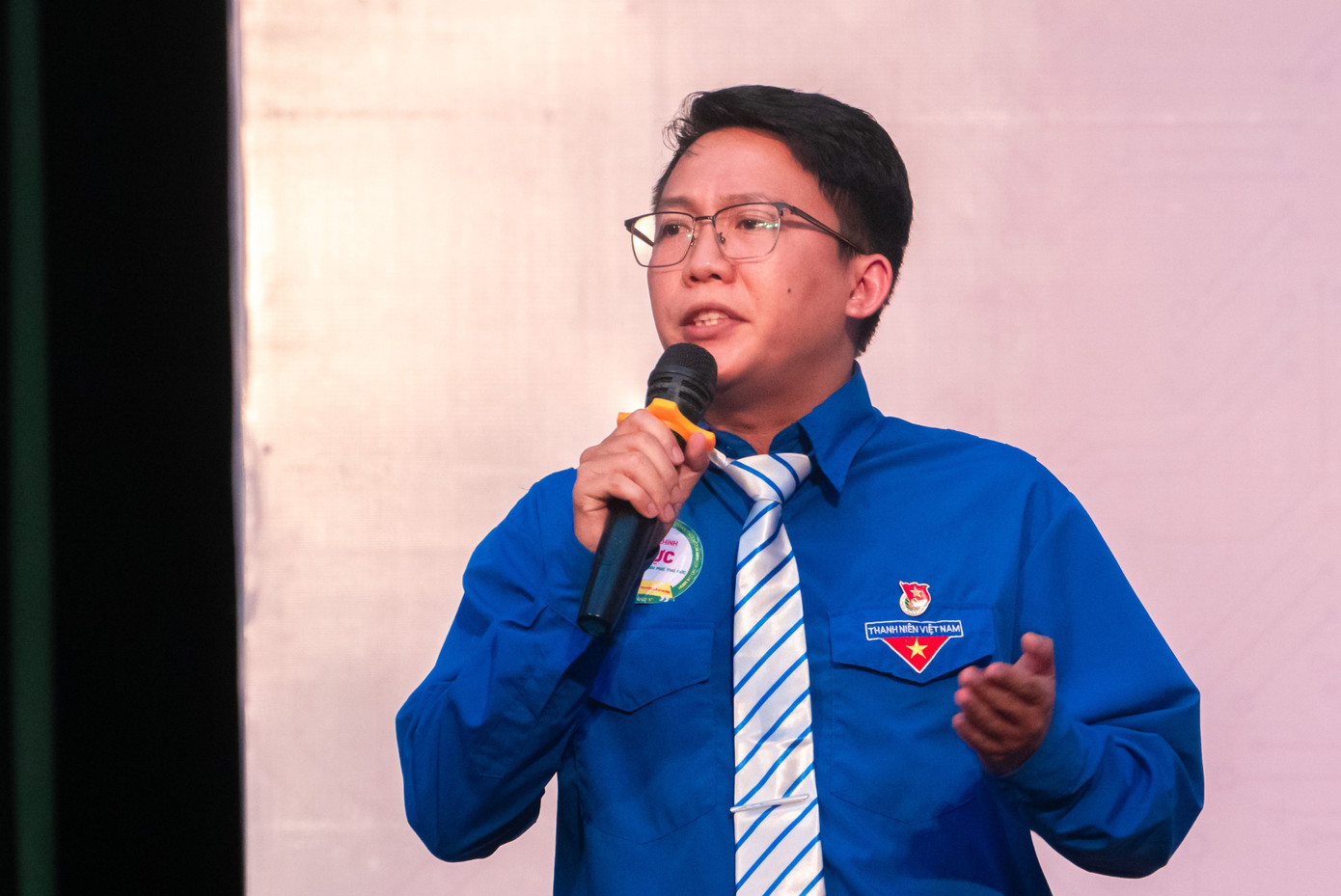 Thí sinh tranh tài tại vòng Chung kết hội thi. Ảnh: Thành Đoàn TPHCM