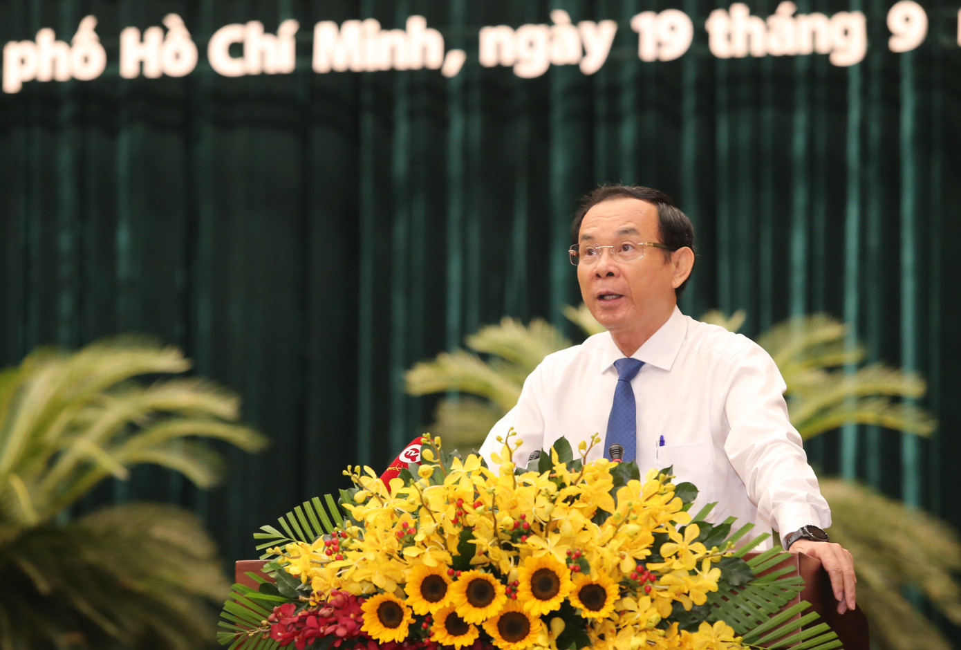 Bí thư Thành ủy TPHCM Nguyễn Văn Nên phát biểu tại kỳ họp thứ 11. Ảnh: Ngô Tùng