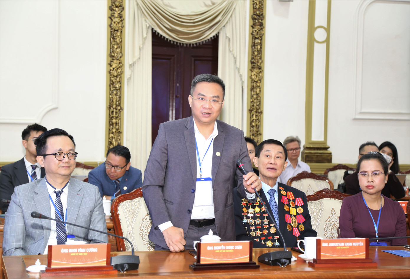 Ông Nguyễn Ngọc Luận chia sẻ ý kiến tại hội nghị.