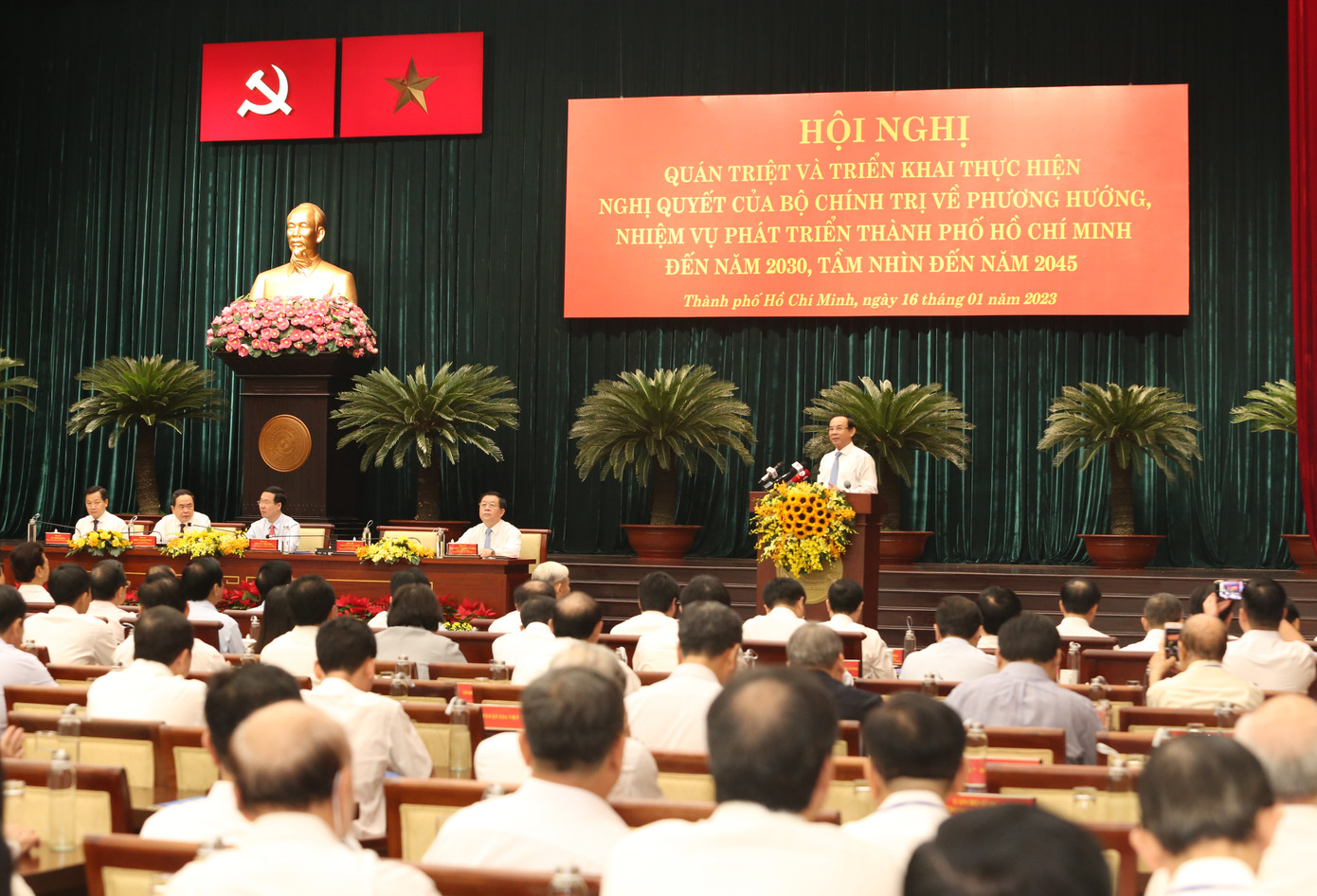 Quang cảnh hội nghị quán triệt, triển khai Nghị quyết 31 tại TPHCM. Quang cảnh hội nghị quán triệt, triển khai Nghị quyết 31 tại TPHCM.