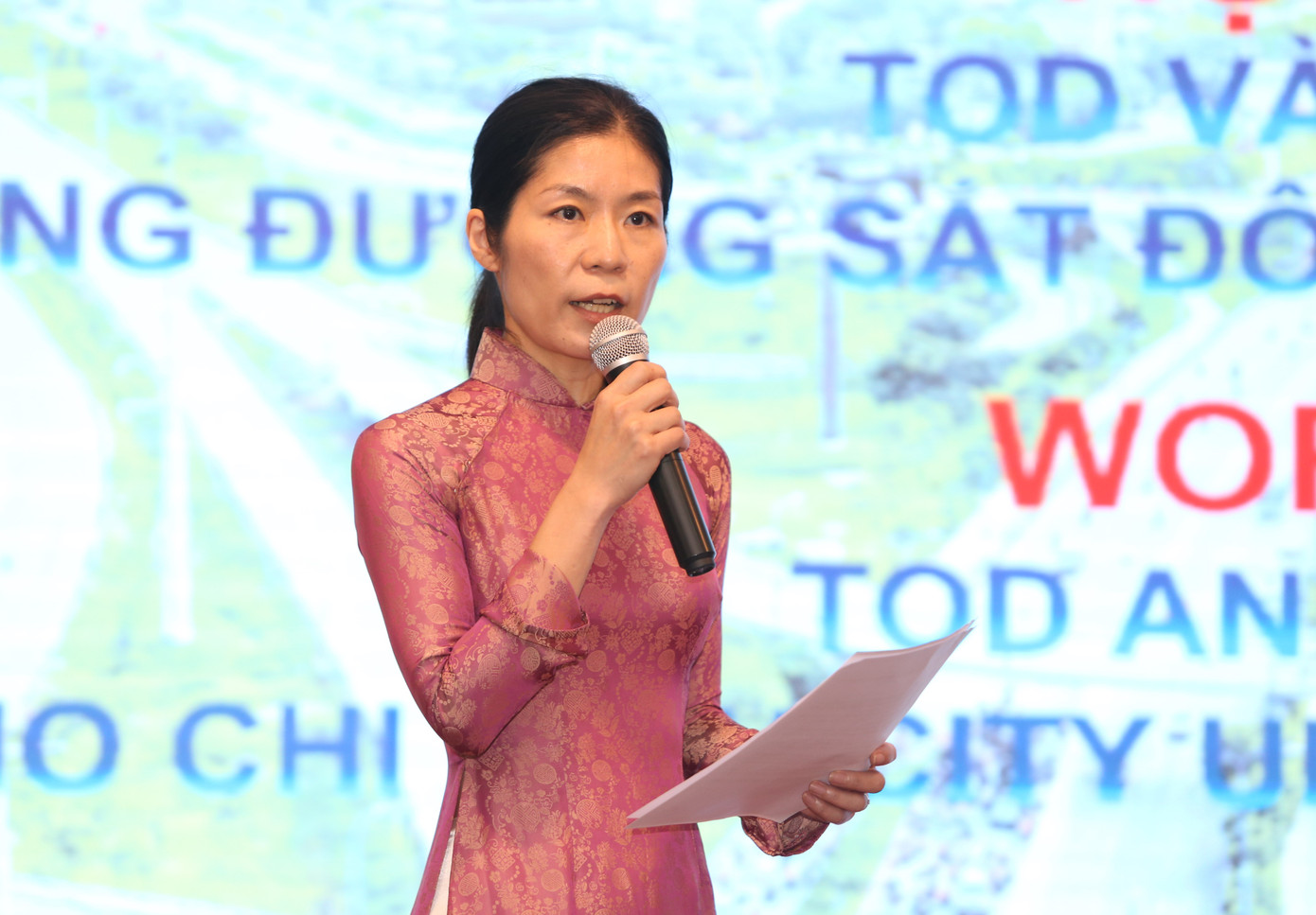 Phó trưởng đại diện JICA tại Việt Nam Yoko Takebayashi. Phó trưởng đại diện JICA tại Việt Nam Yoko Takebayashi.