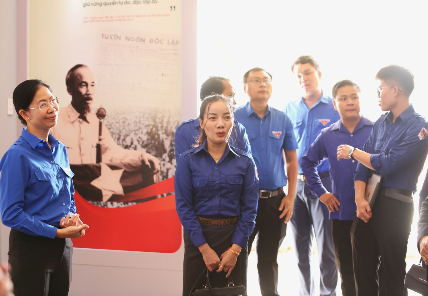 Đoàn cán bộ tổ chức Đoàn 3 địa phương nước Cộng hòa Dân chủ Nhân dân Lào và TPHCM sẽ có nhiều hoạt động tập huấn, trao đổi sôi động diễn ra trong 4 ngày. Đoàn cán bộ tổ chức Đoàn 3 địa phương nước Cộng hòa Dân chủ Nhân dân Lào và TPHCM sẽ có nhiều hoạt động tập huấn, trao đổi sôi động diễn ra trong 4 ngày.