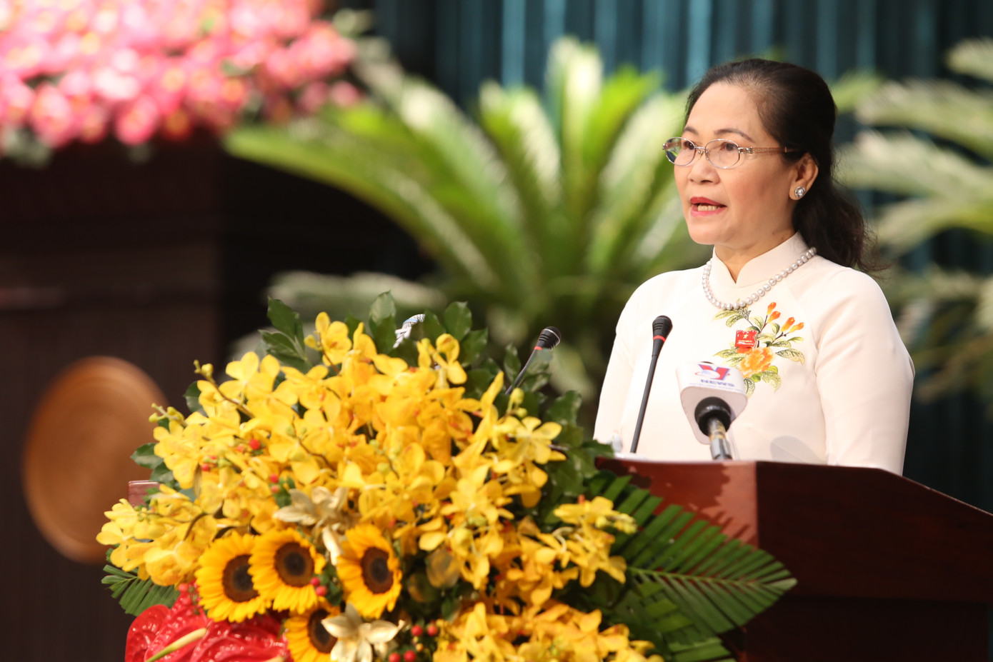 Chủ tịch HĐND TPHCM Nguyễn Thị Lệ phát biểu khai mạc kỳ họp. Ảnh: Ngô Tùng