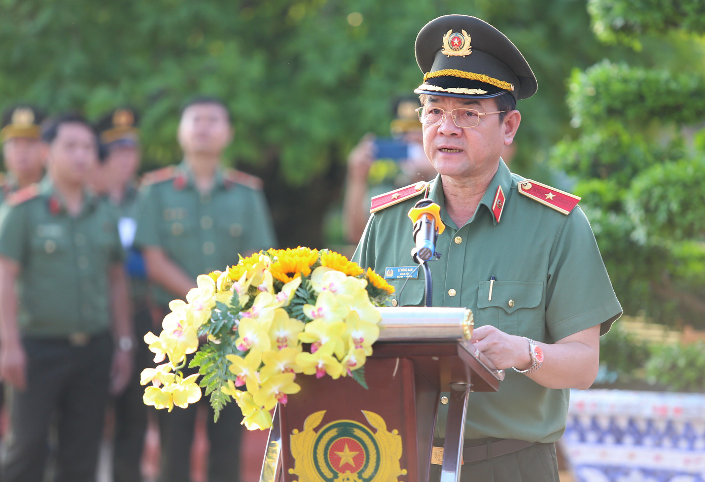 Giám đốc Công an TPHCM Lê Hồng Nam phát biểu tuyên dương tại buổi lễ (ảnh: Ngô Tùng).