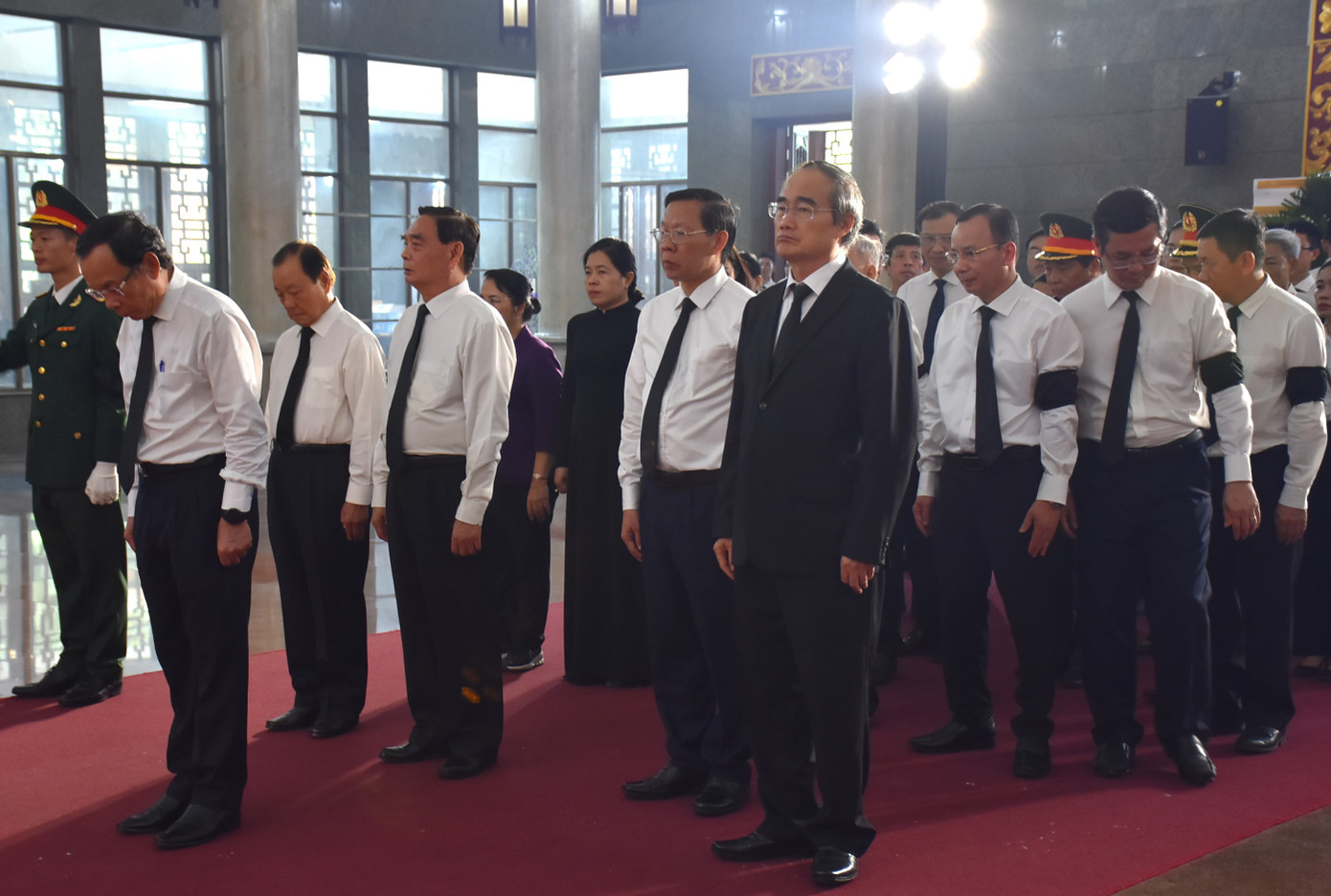 Lãnh đạo, nguyên lãnh đạo TPHCM đến viếng GS Trần Hồng Quân. Lãnh đạo, nguyên lãnh đạo TPHCM đến viếng GS Trần Hồng Quân.