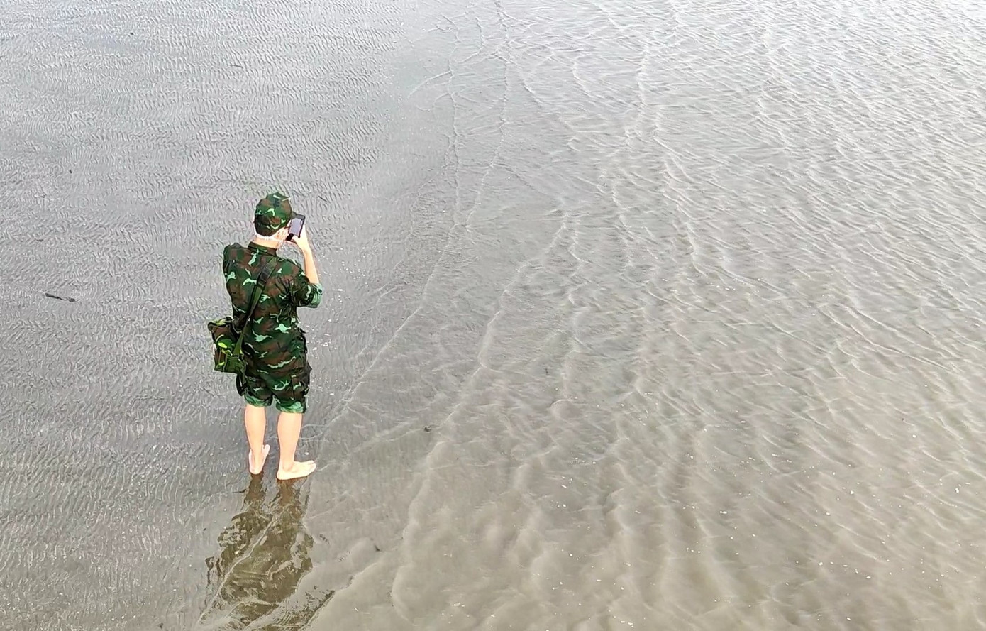 Cát biển tại một khu du lịch trên địa bàn huyện đảo Cần Giờ, TPHCM. Ảnh: Ngô Tùng Cát biển tại một khu du lịch trên địa bàn huyện đảo Cần Giờ, TPHCM. Ảnh: Ngô Tùng