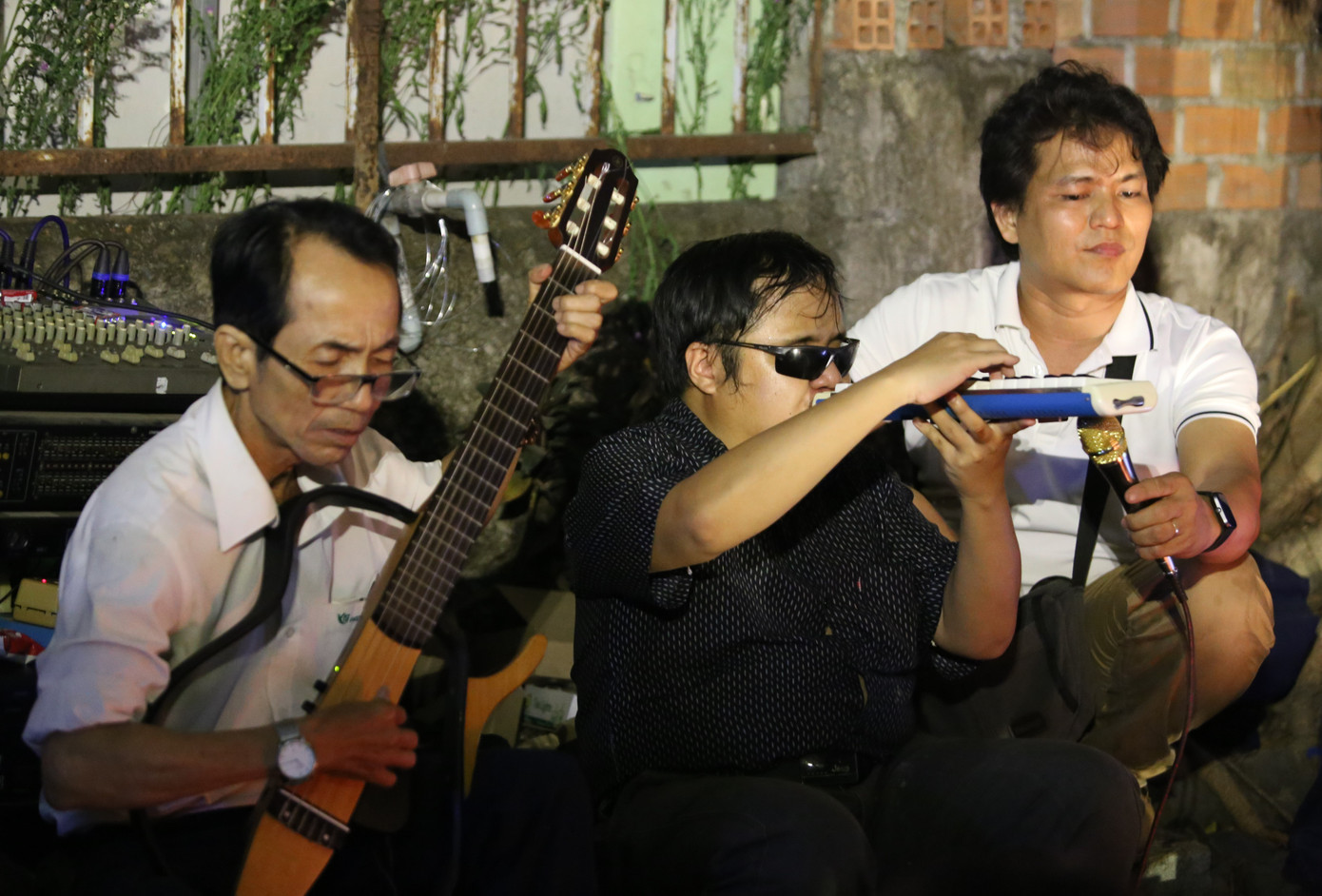 Dù với vai trò gì, họ đều đến với Trịnh bằng con tim nồng hậu và quý mến.