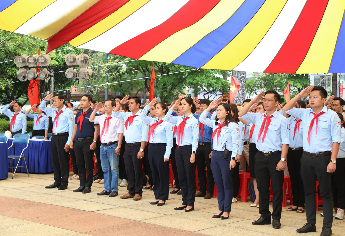 Gần 1.000 anh chị phụ trách Đội các cấp trên địa bàn thành phố tham gia ngày hội.