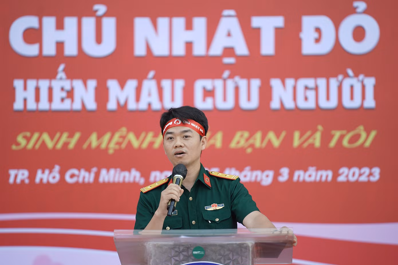 Bác sĩ Vũ Sơn Giang cho biết sẽ đem những tinh túy, những giọt máu của mọi người đến đúng những bệnh nhân cần máu.