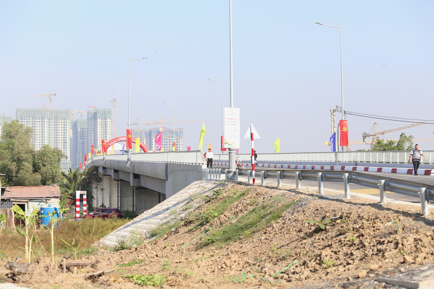 Cầu Long Đại có chiều dài 765m, rộng 14m, tổng mức đầu tư 354 tỷ đồng.