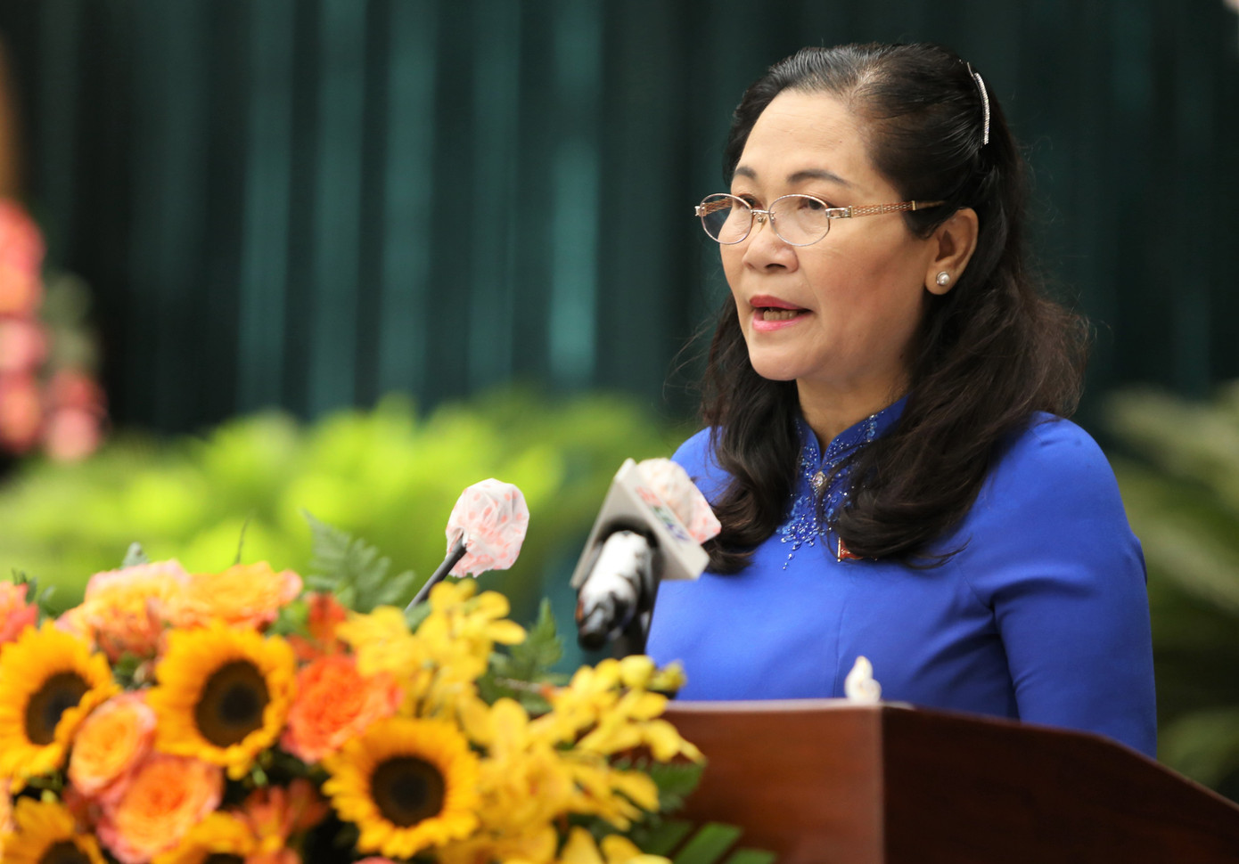 Chủ tịch HĐND TPHCM Nguyễn Thị Lệ thông tin những nội dung tại kỳ họp. Ảnh: Ngô Tùng Chủ tịch HĐND TPHCM Nguyễn Thị Lệ thông tin những nội dung tại kỳ họp. Ảnh: Ngô Tùng