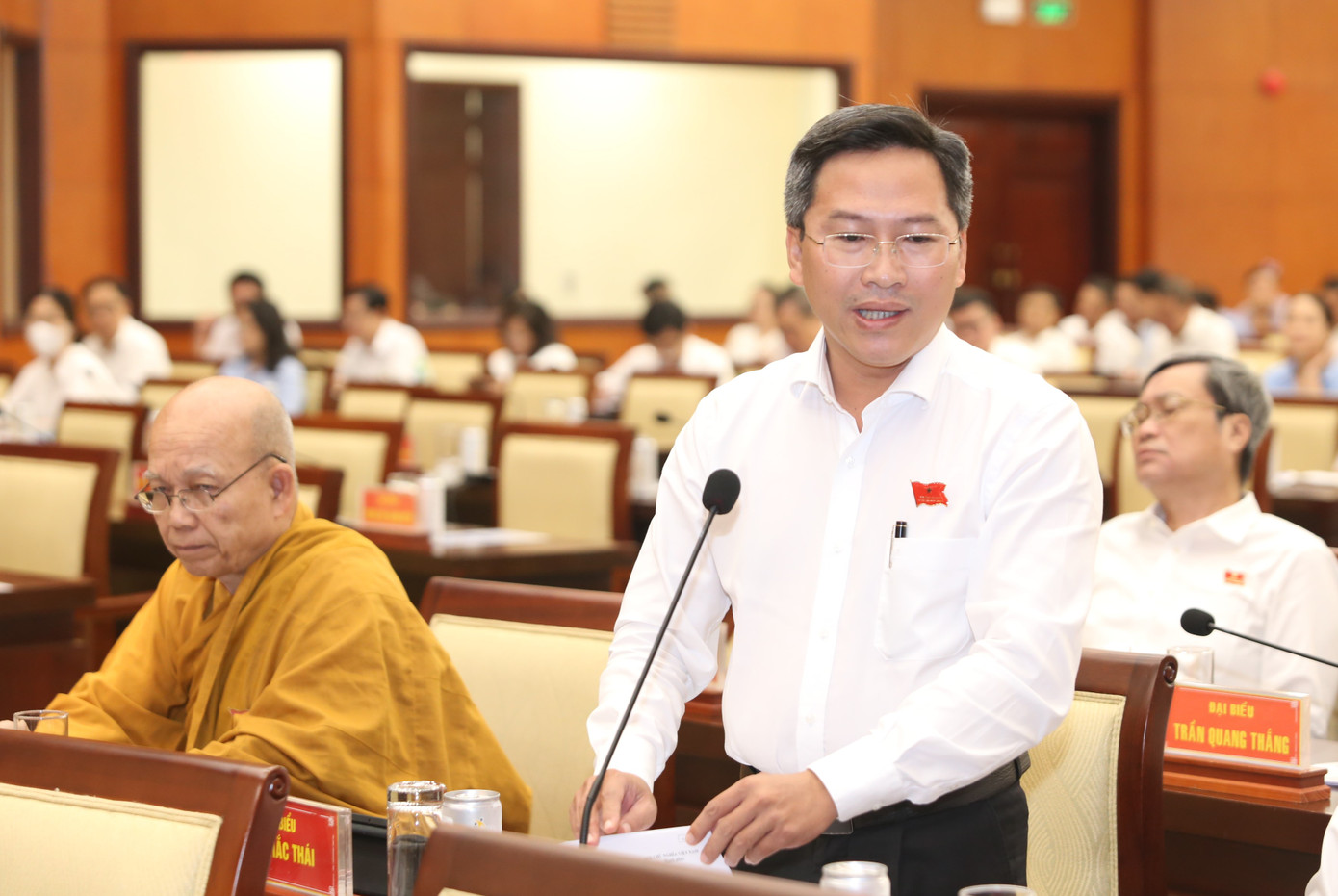 Giám đốc Học viện Cán bộ TPHCM Nguyễn Tấn Phát đề nghị thành phố cần có chiến lược đảm bảo đủ trường phổ thông các cấp để phục vụ nhu cầu học tập của học sinh trên địa bàn. Ảnh: Ngô Tùng Giám đốc Học viện Cán bộ TPHCM Nguyễn Tấn Phát đề nghị thành phố cần có chiến lược đảm bảo đủ trường phổ thông các cấp để phục vụ nhu cầu học tập của học sinh trên địa bàn. Ảnh: Ngô Tùng