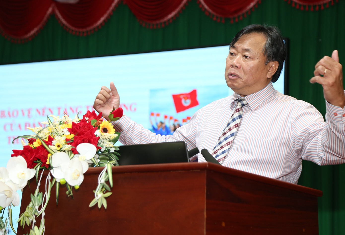 PGS.TS Nguyễn Quốc Dũng trao đổi tại chương trình. Ảnh: Ngô Tùng PGS.TS Nguyễn Quốc Dũng trao đổi tại chương trình. Ảnh: Ngô Tùng