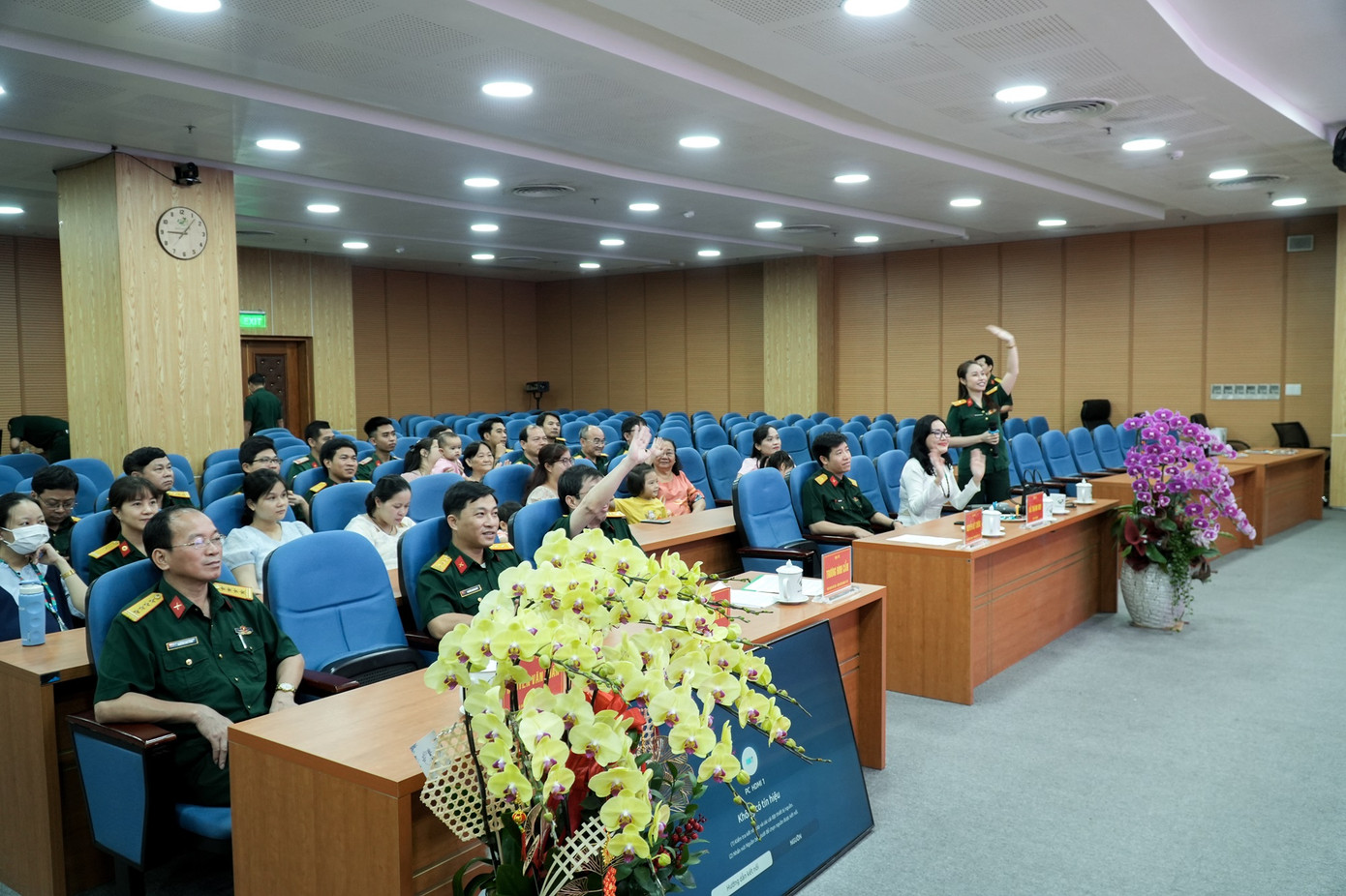 Quang cảnh buổi giao lưu, chúc Tết trực tuyến.