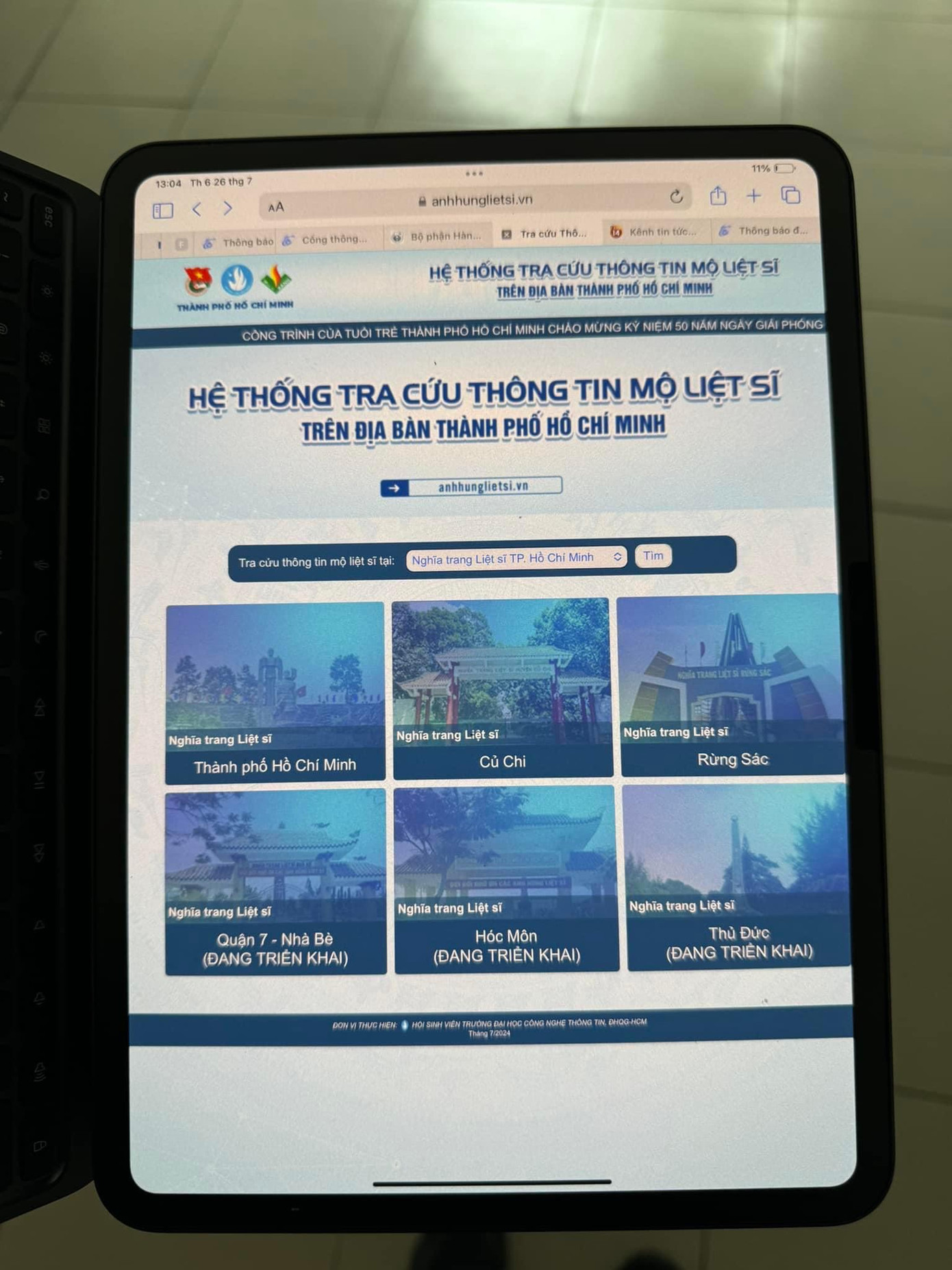 Với giao diện dễ dàng sử dụng, hệ thống sẽ giúp cho các thân nhân tìm kiếm vị trí, tra cứu thông tin mộ liệt sĩ một cách nhanh chóng hơn.