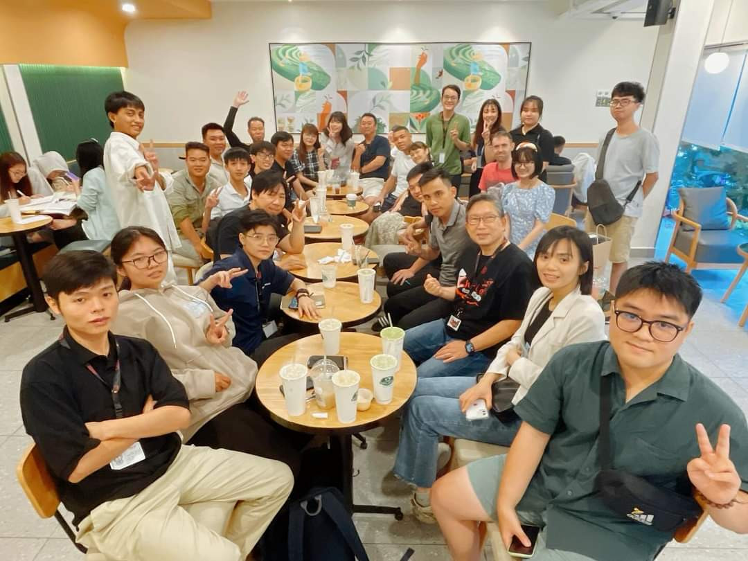 CLB tiếng Nhật 'Chời ơi' thành lập bởi thầy Taiki – giảng viên tiếng Nhật ở các trường đại học, mang mục tiêu rèn luyện kỹ năng nói tiếng Nhật tự nhiên cho sinh viên.