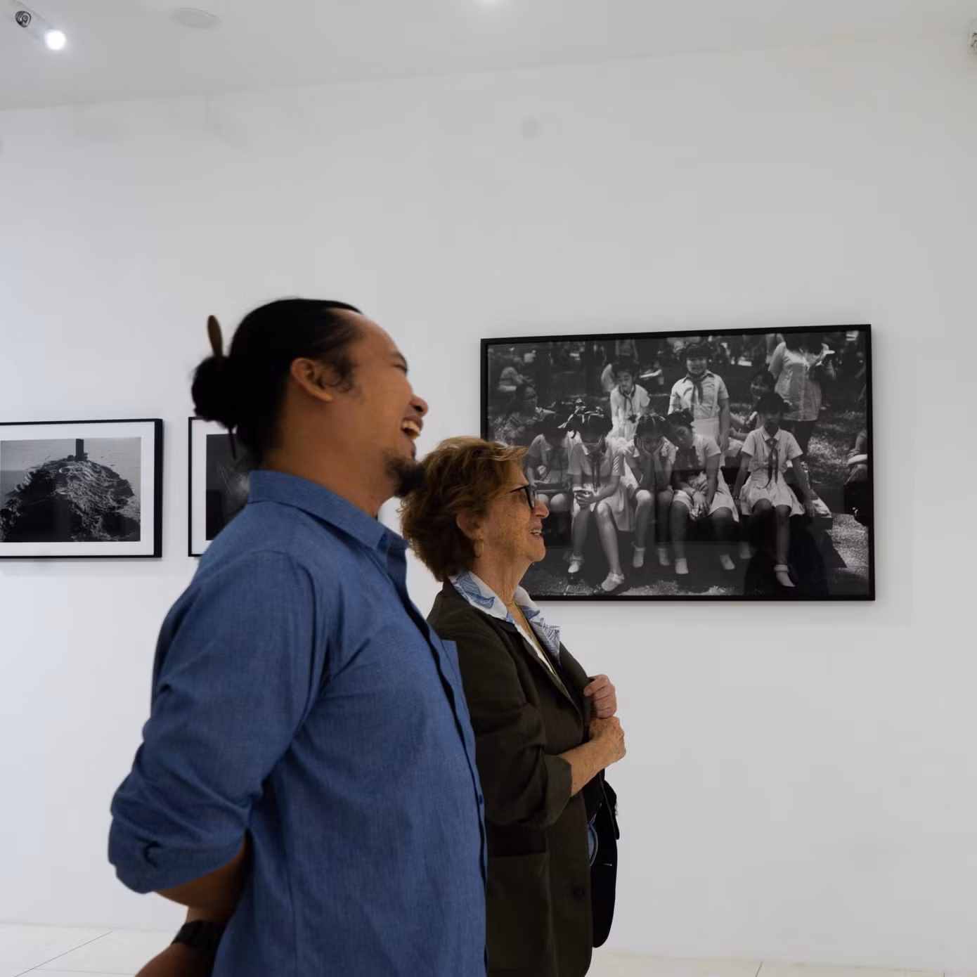 Cơ hội gặp gỡ với các nhà bình luận phim. (Ảnh: Vin Gallery) Cơ hội gặp gỡ với các nhà bình luận phim. (Ảnh: Vin Gallery)